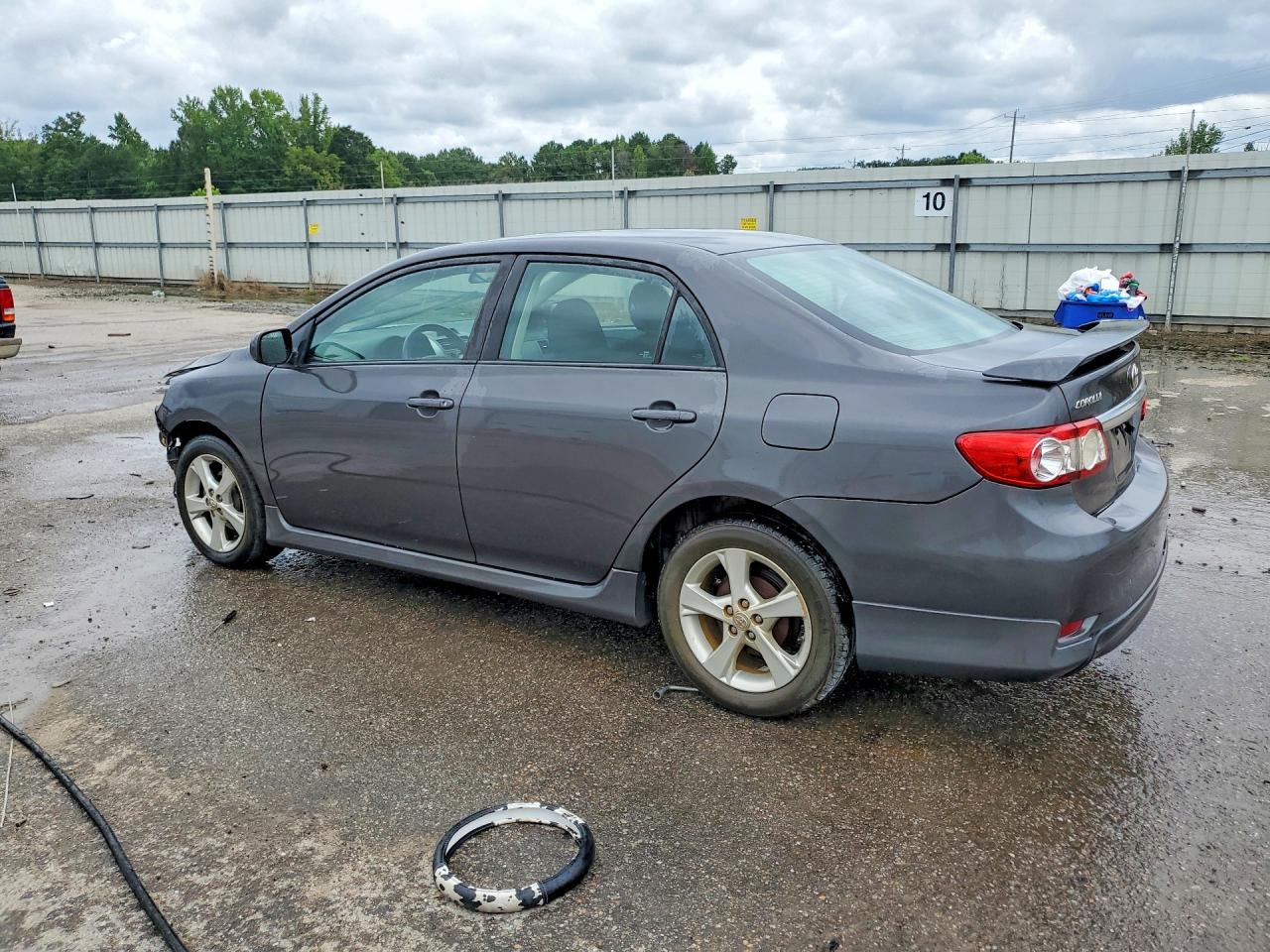 2013 Toyota Corolla S Угольный vin: 5YFBU4EE8DP082032