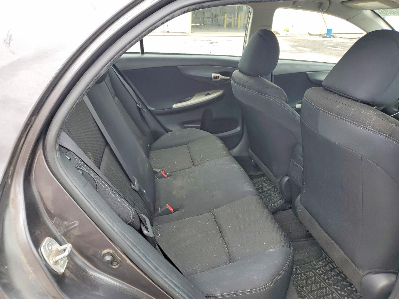 2013 Toyota Corolla S Угольный vin: 5YFBU4EE8DP082032