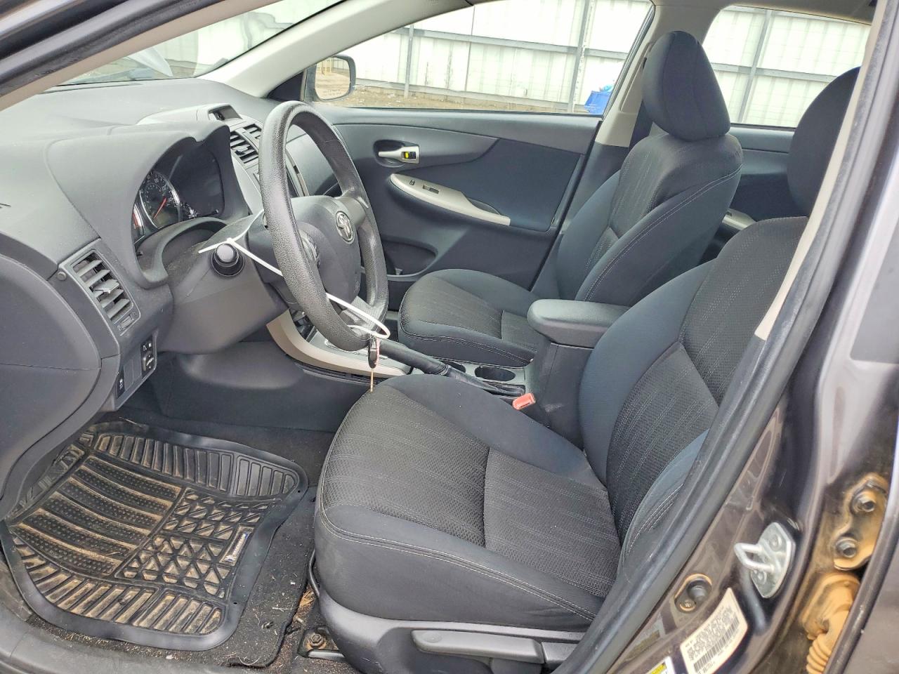 2013 Toyota Corolla S Угольный vin: 5YFBU4EE8DP082032