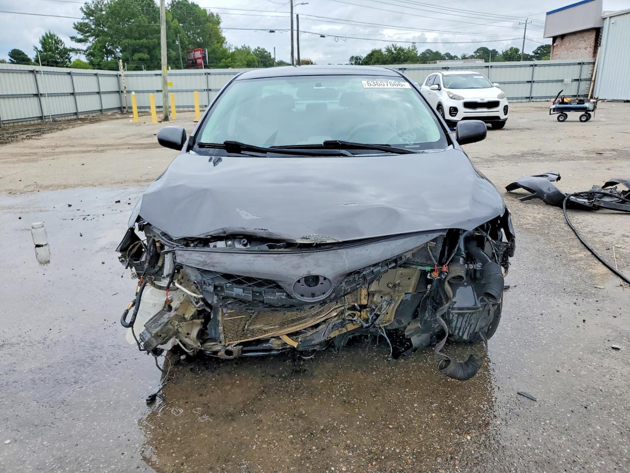 2013 Toyota Corolla S Угольный vin: 5YFBU4EE8DP082032