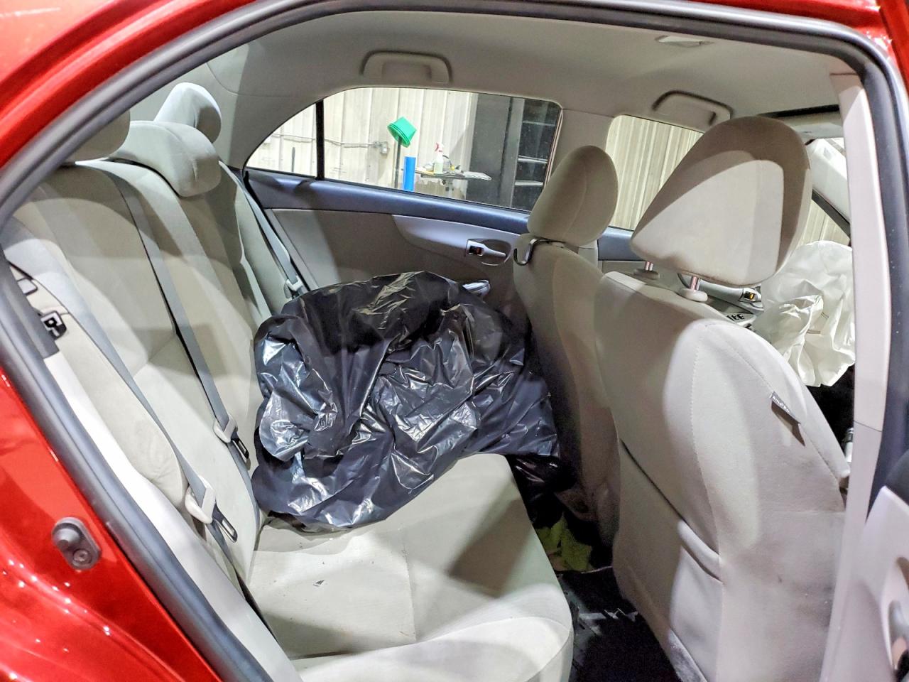 2013 Toyota Corolla Le Red vin: 5YFBU4EE8DP084816