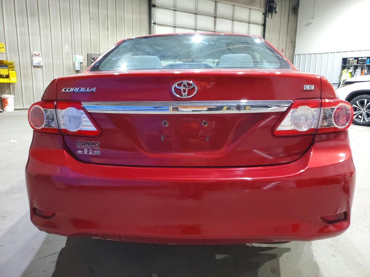2013 Toyota Corolla Le Red vin: 5YFBU4EE8DP084816