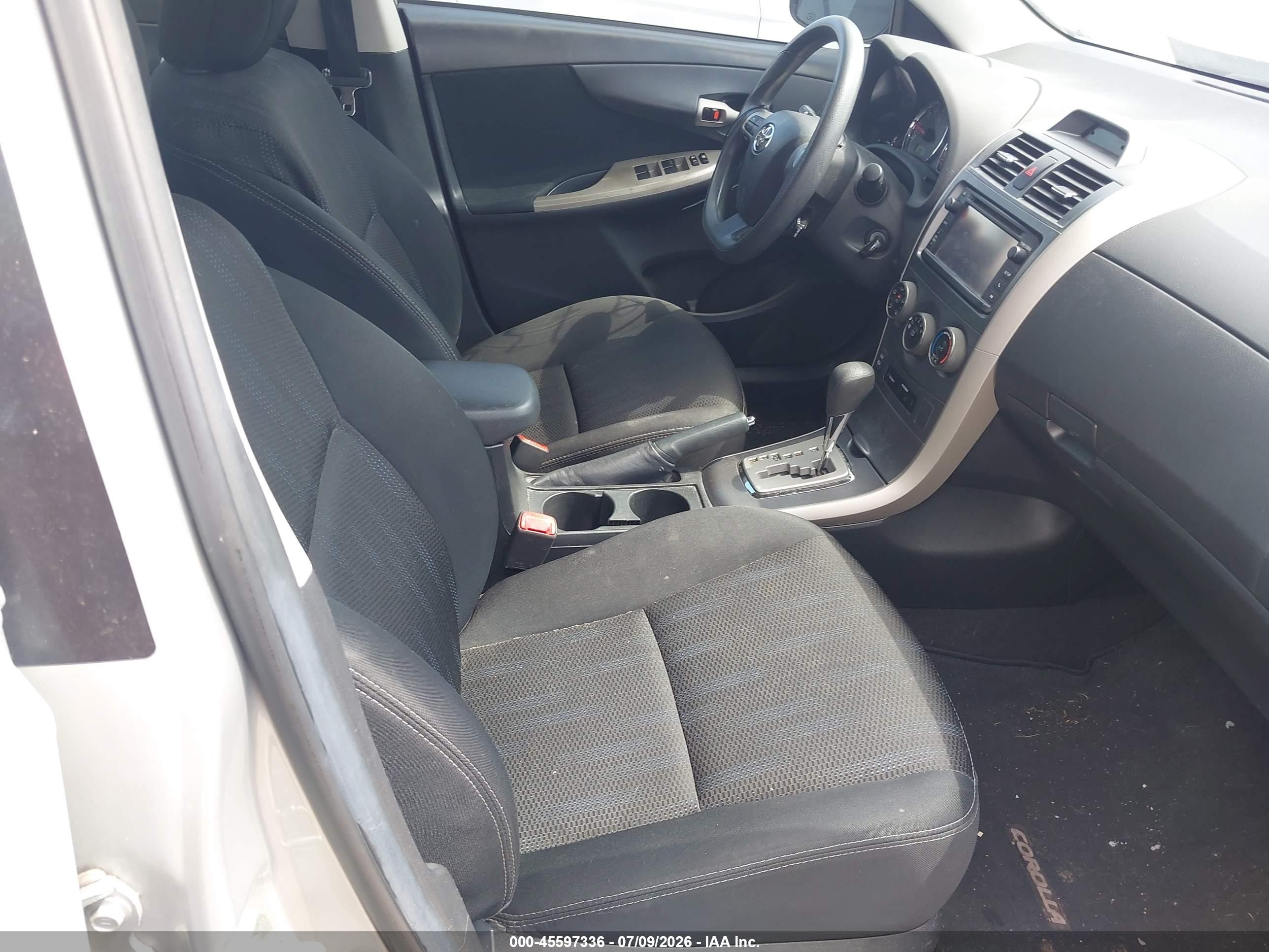 2013 Toyota Corolla S Серебряный vin: 5YFBU4EE8DP086369