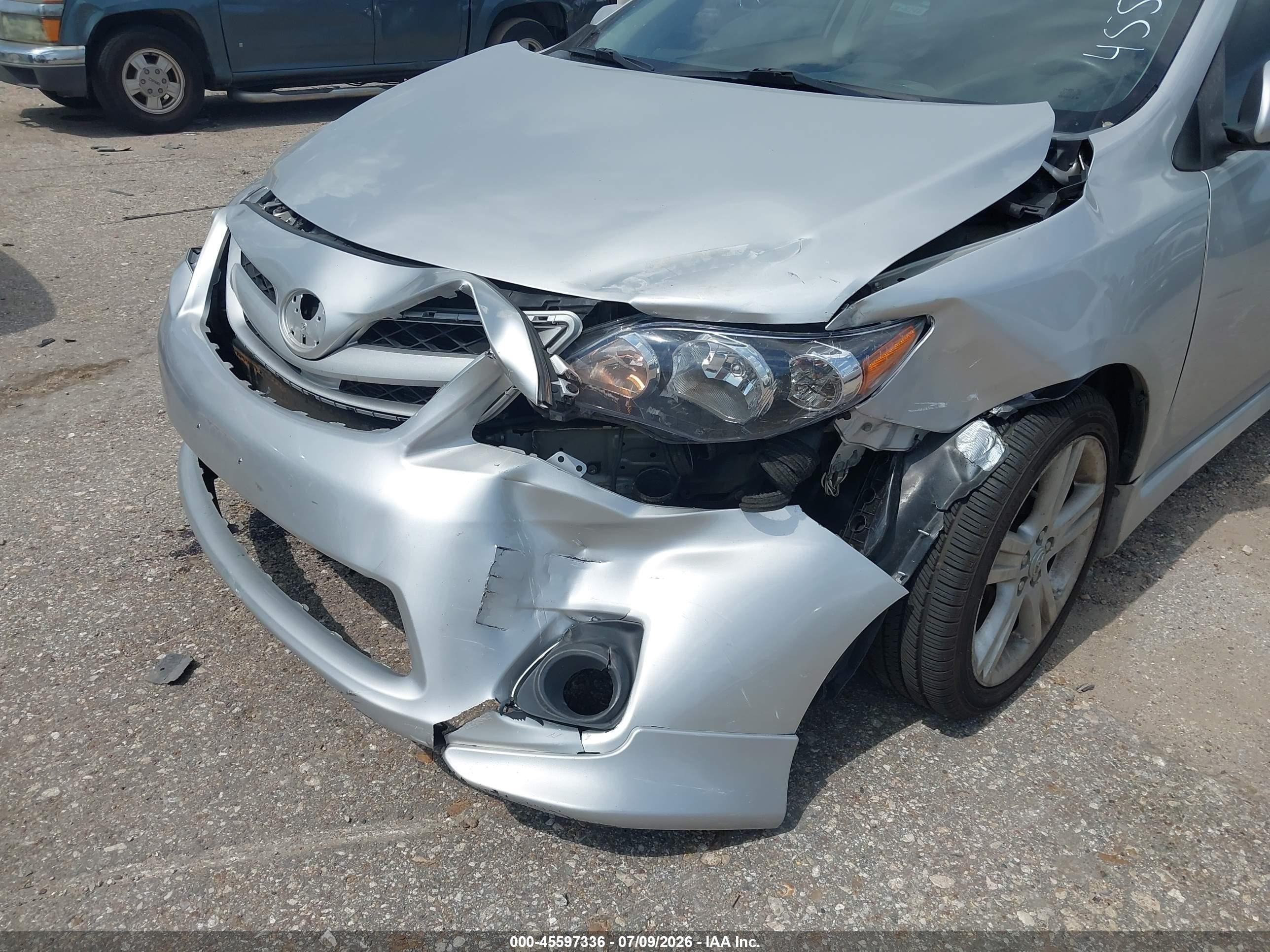 2013 Toyota Corolla S Серебряный vin: 5YFBU4EE8DP086369