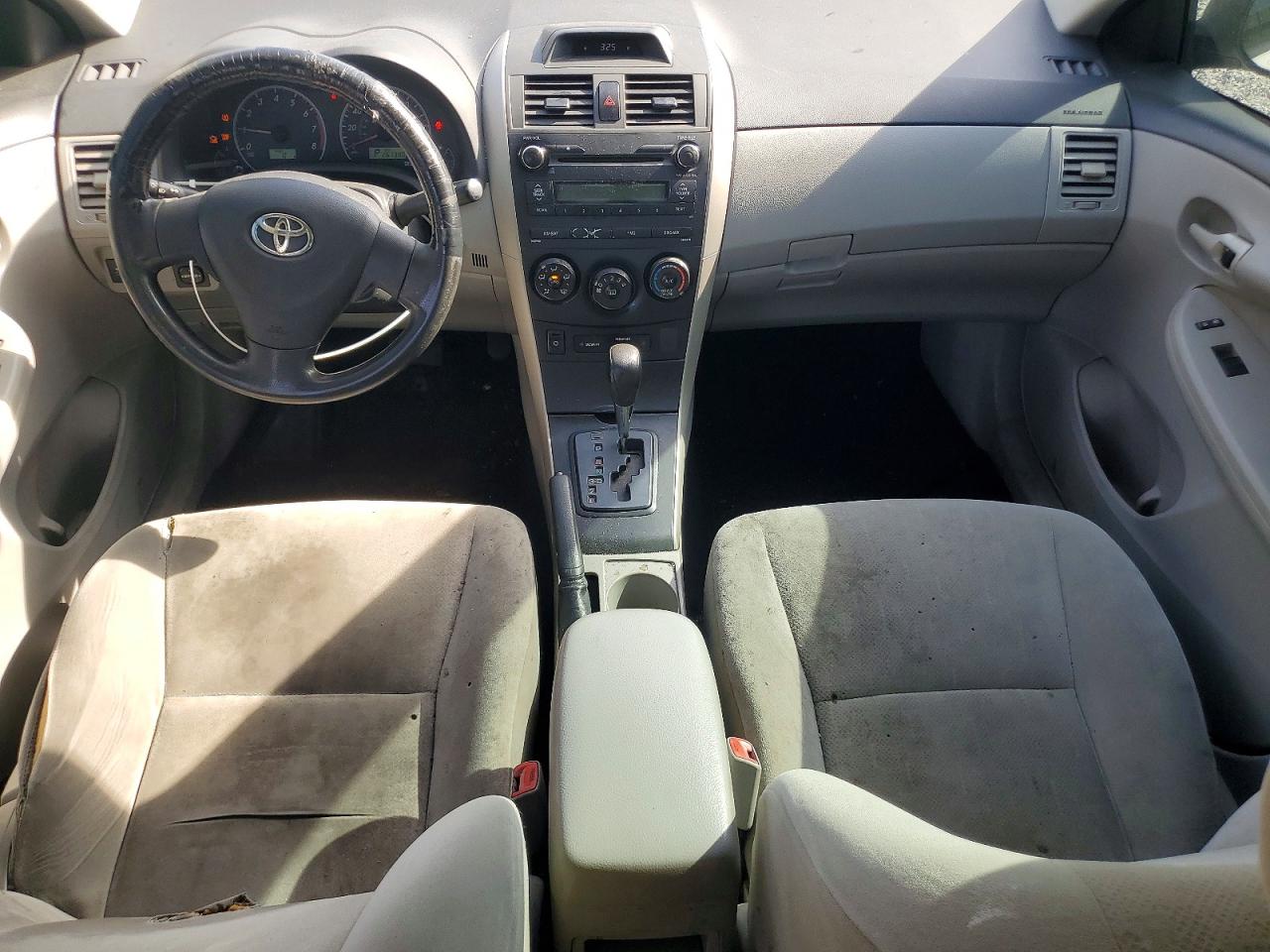 2013 Toyota Corolla L Белый vin: 5YFBU4EE8DP089045