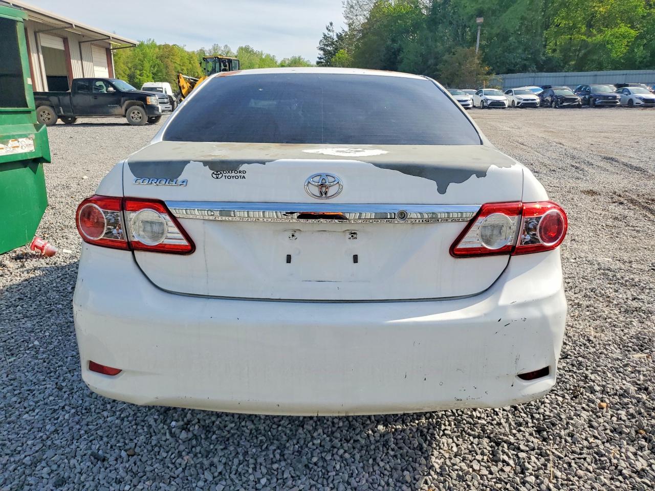 2013 Toyota Corolla L Белый vin: 5YFBU4EE8DP089045