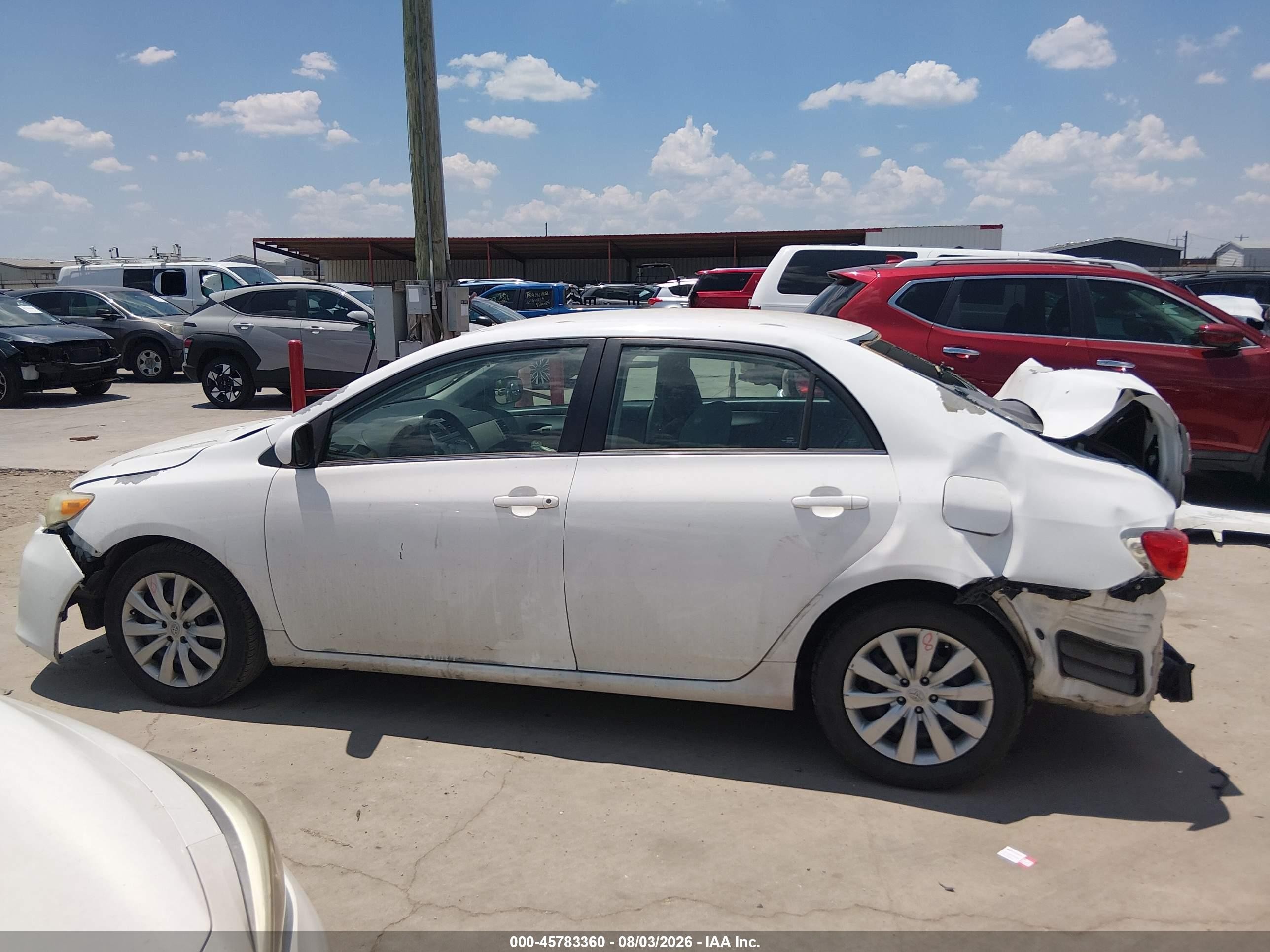 2013 Toyota Corolla Le White vin: 5YFBU4EE8DP096741