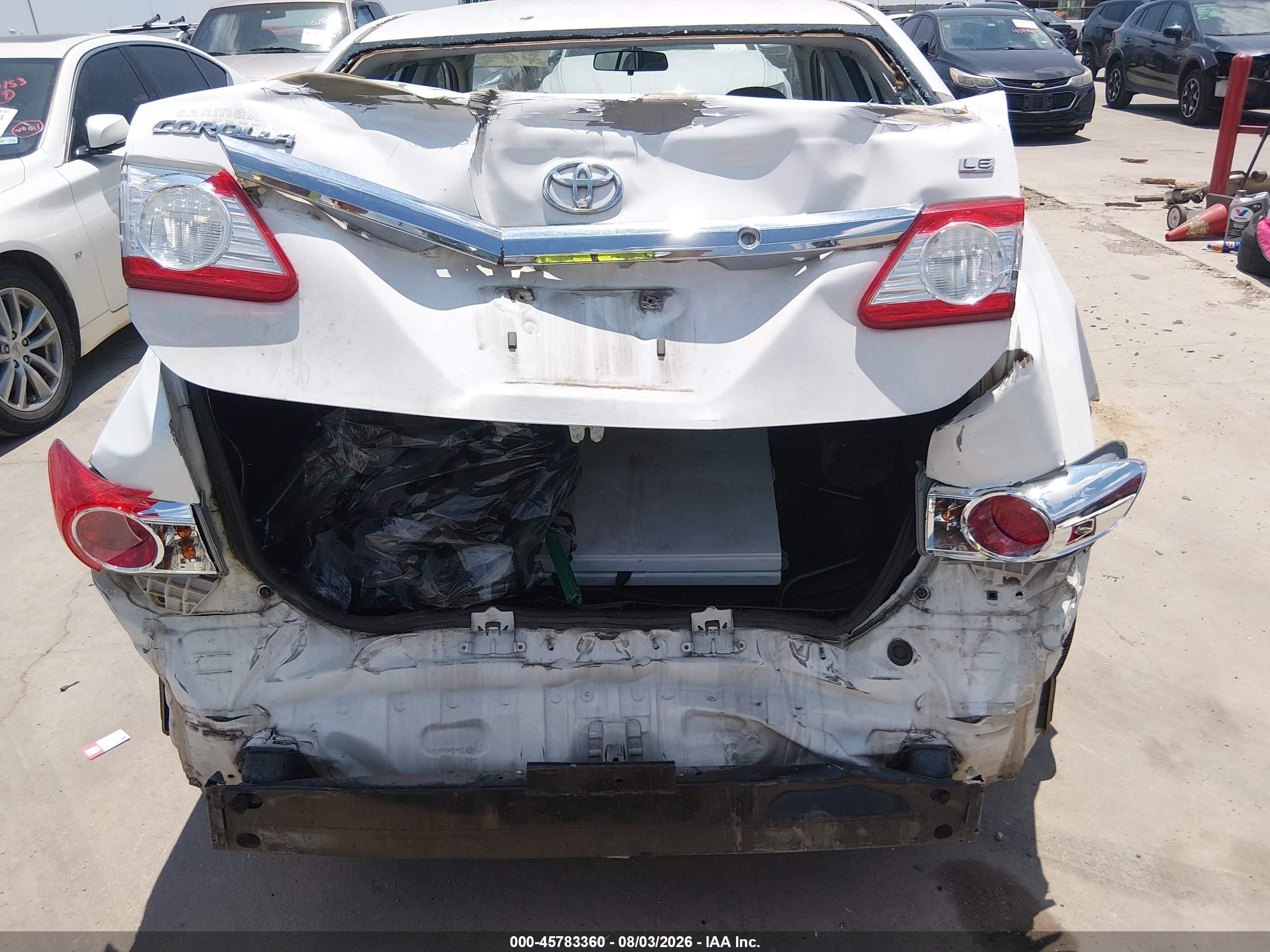 2013 Toyota Corolla Le White vin: 5YFBU4EE8DP096741