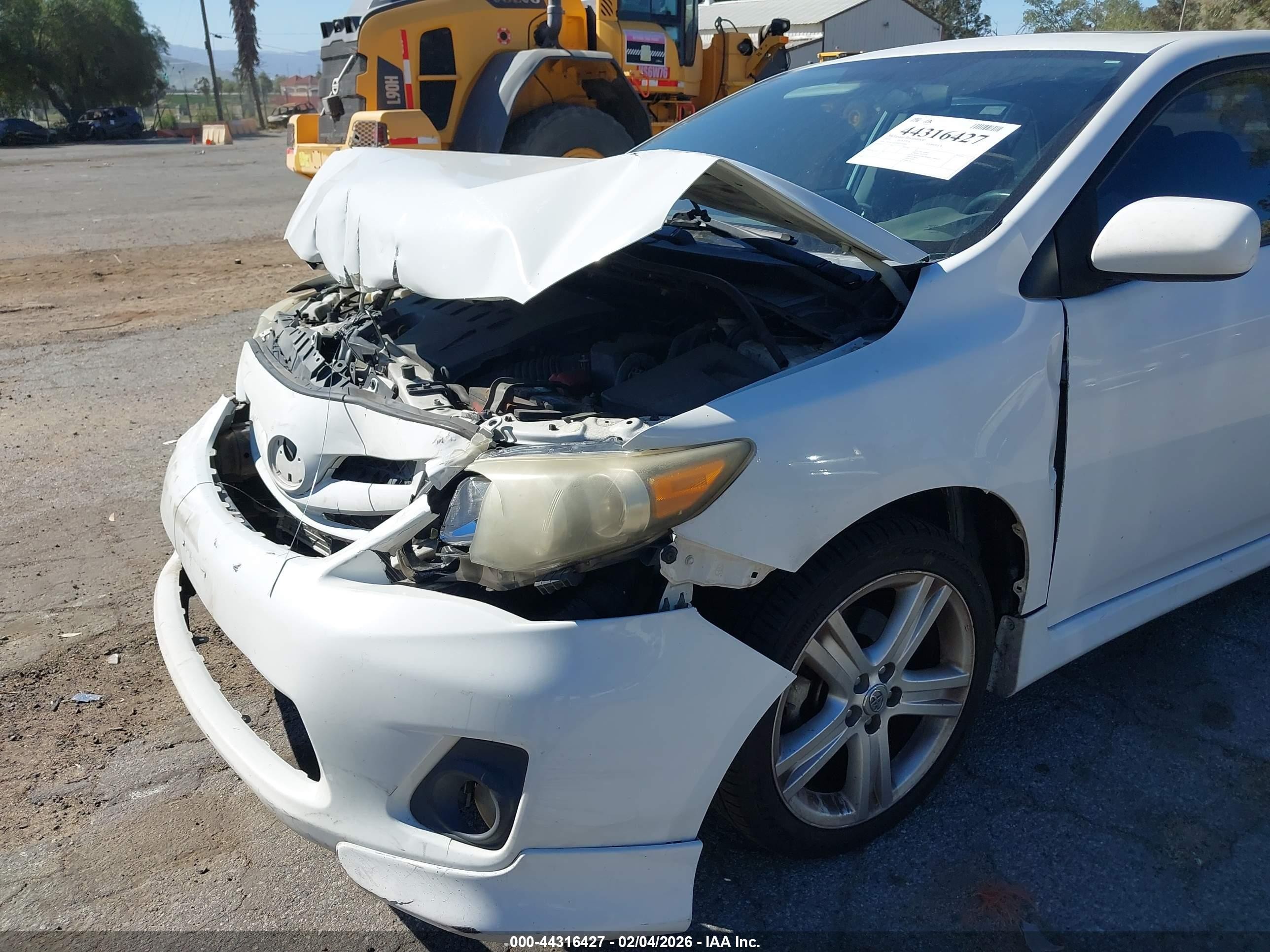 2013 Toyota Corolla S White vin: 5YFBU4EE8DP110900