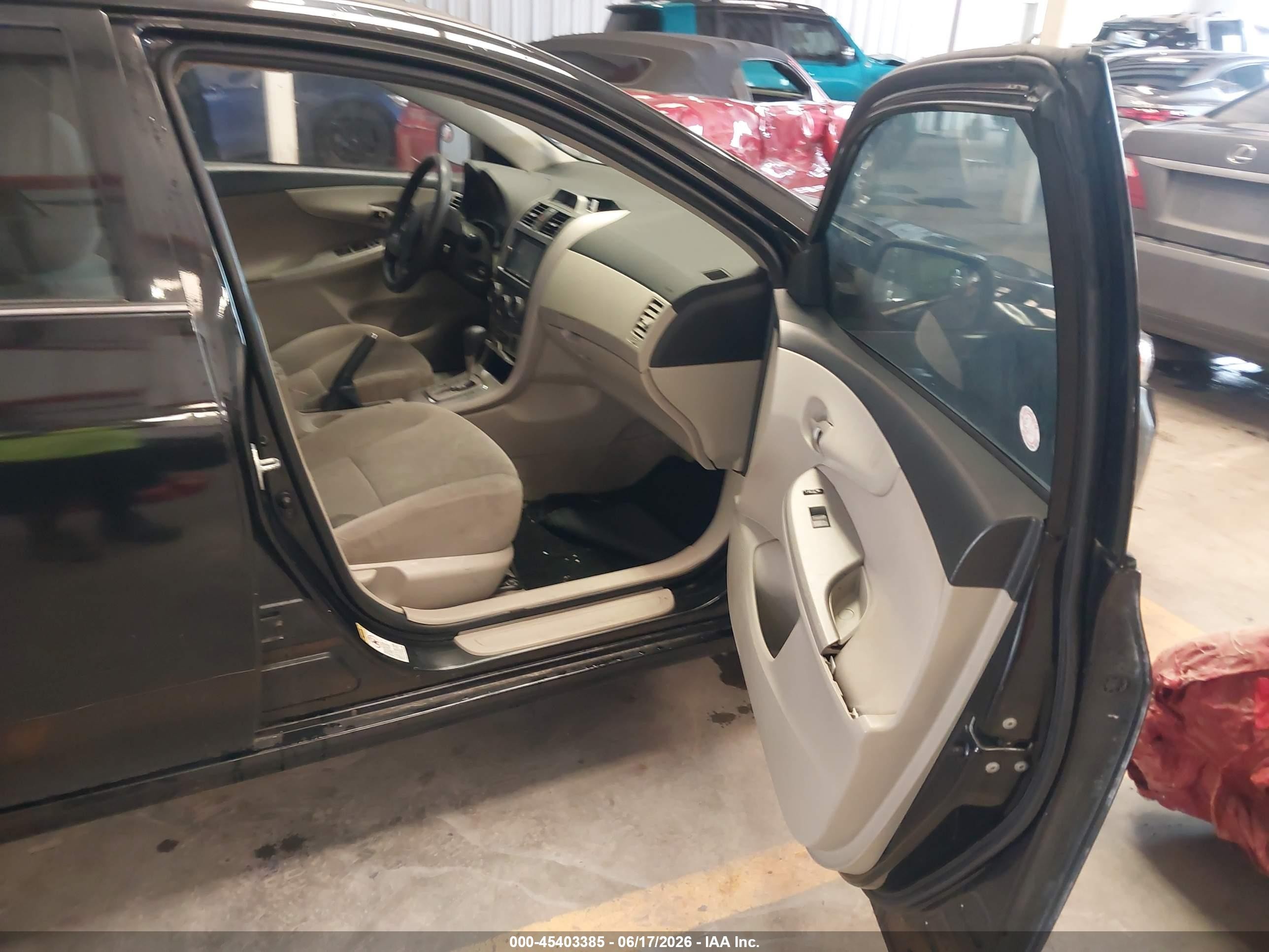 2013 Toyota Corolla Le Черный vin: 5YFBU4EE8DP114042