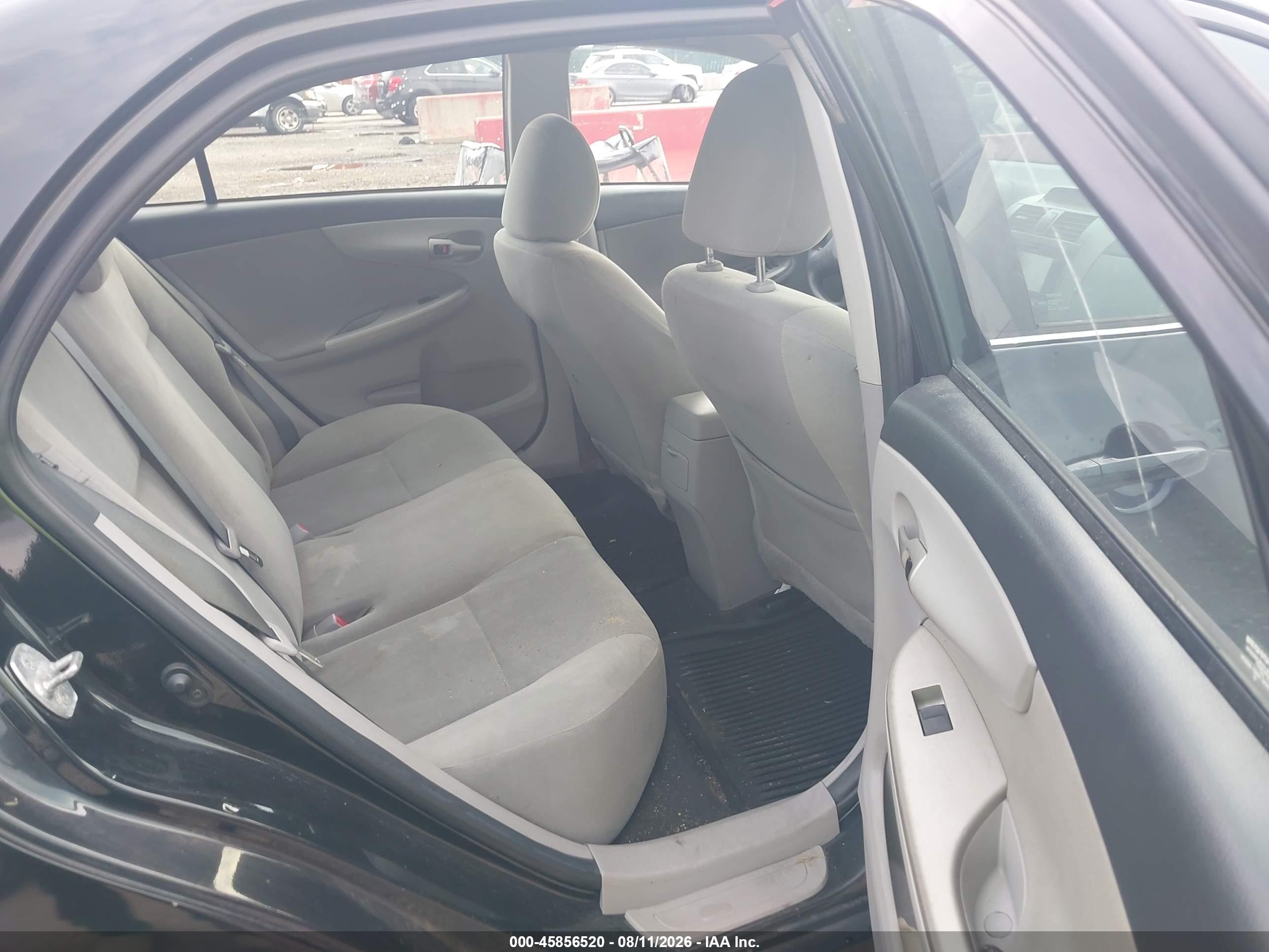 2013 Toyota Corolla Le Black vin: 5YFBU4EE8DP115353
