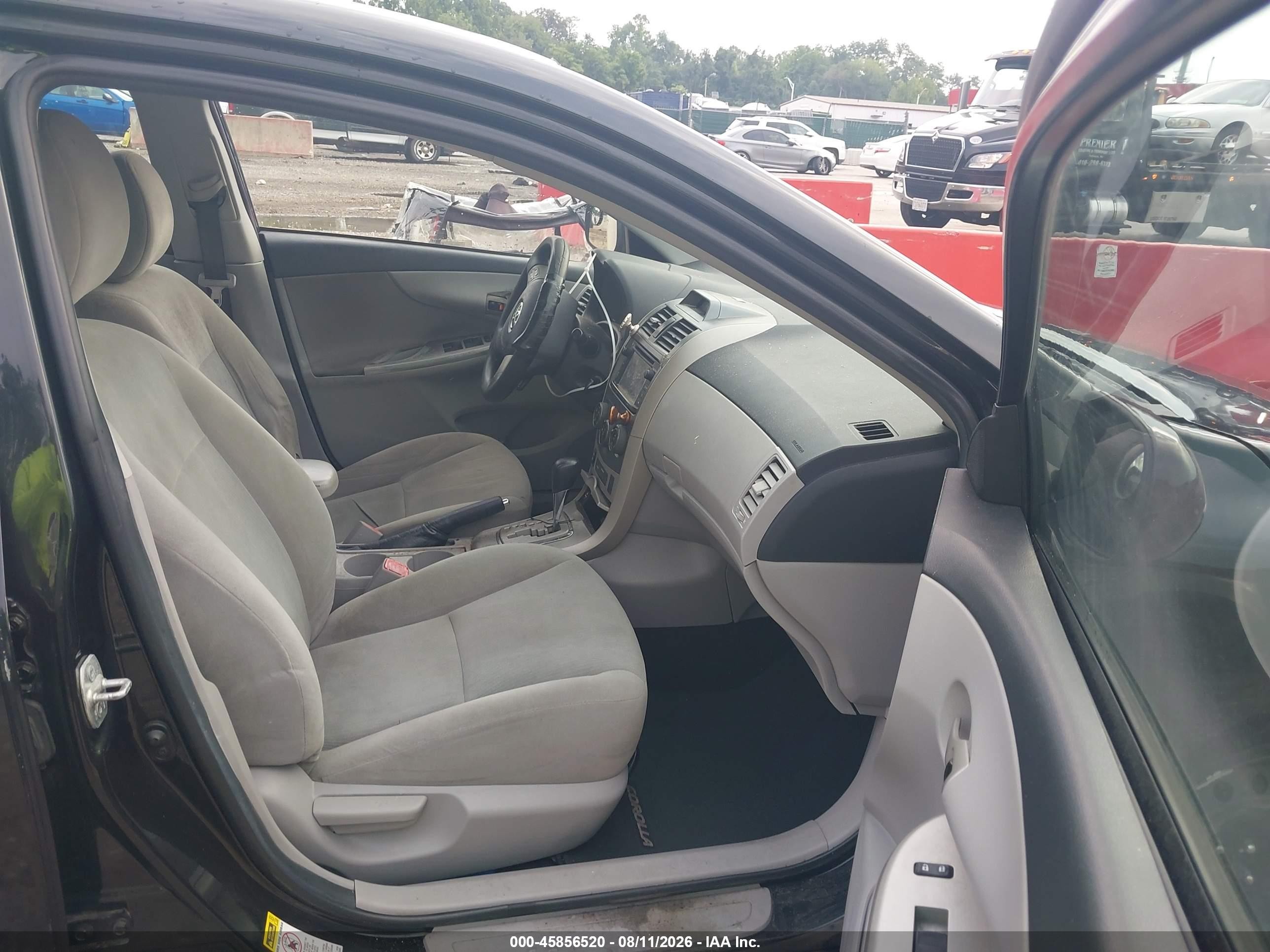2013 Toyota Corolla Le Black vin: 5YFBU4EE8DP115353