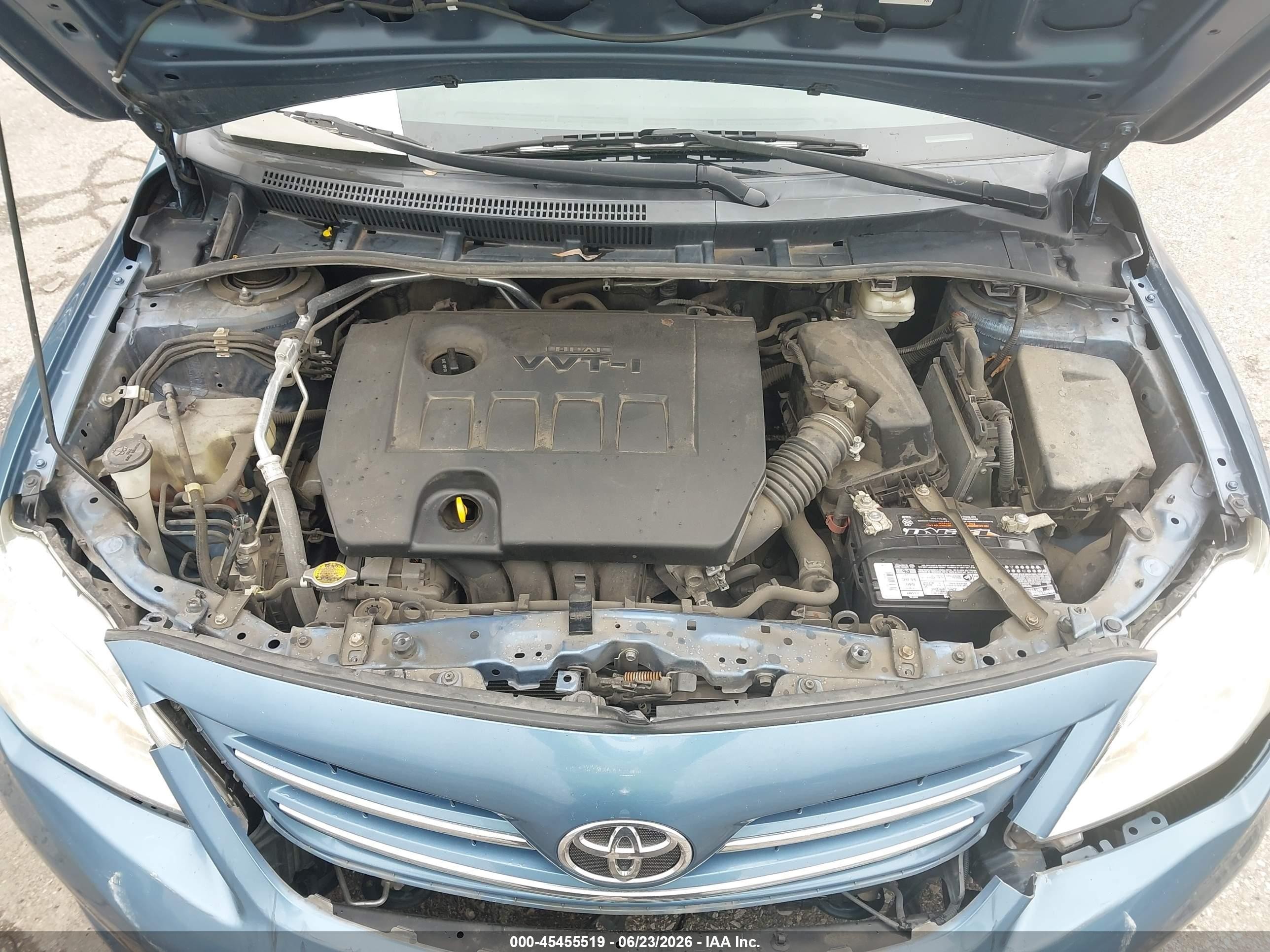 2013 Toyota Corolla Le Blue vin: 5YFBU4EE8DP118303
