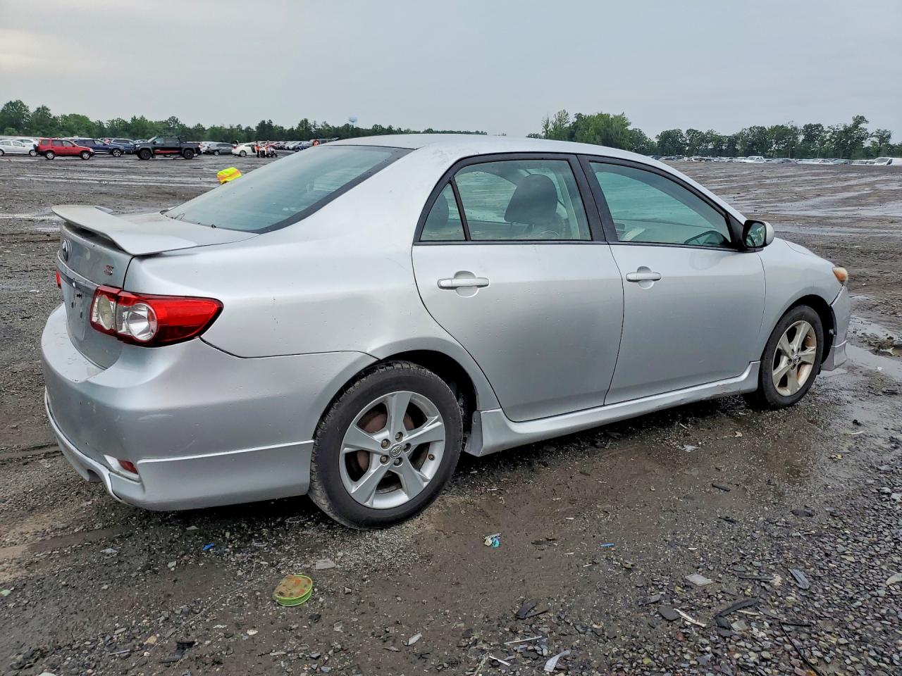 2013 Toyota Corolla S Silver vin: 5YFBU4EE8DP132041