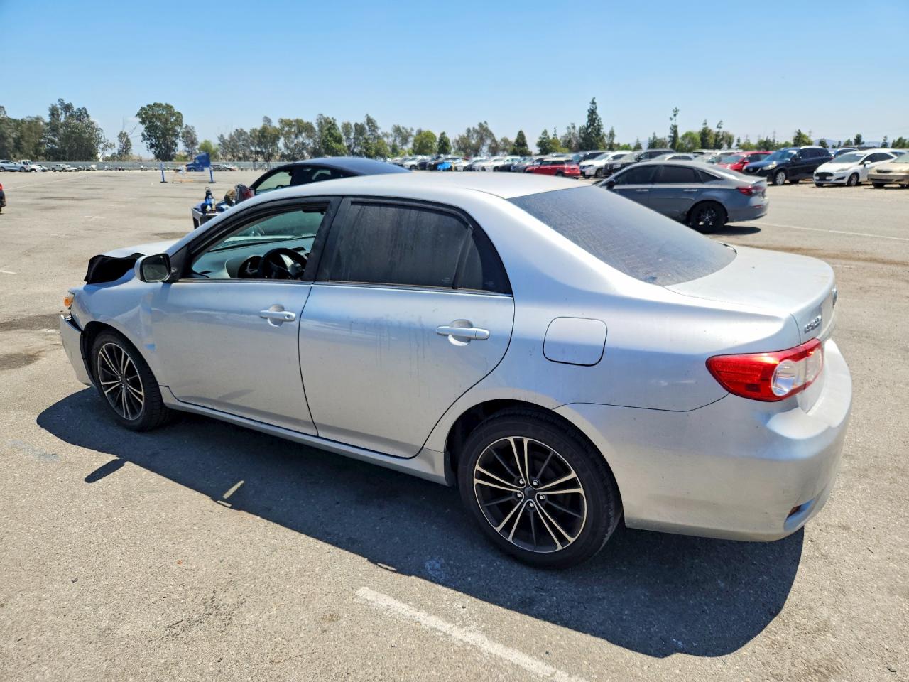 2013 Toyota Corolla Le Silver vin: 5YFBU4EE8DP141533