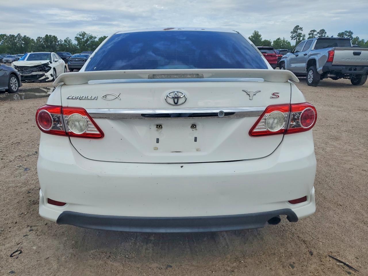2013 Toyota Corolla S Белый vin: 5YFBU4EE8DP154248