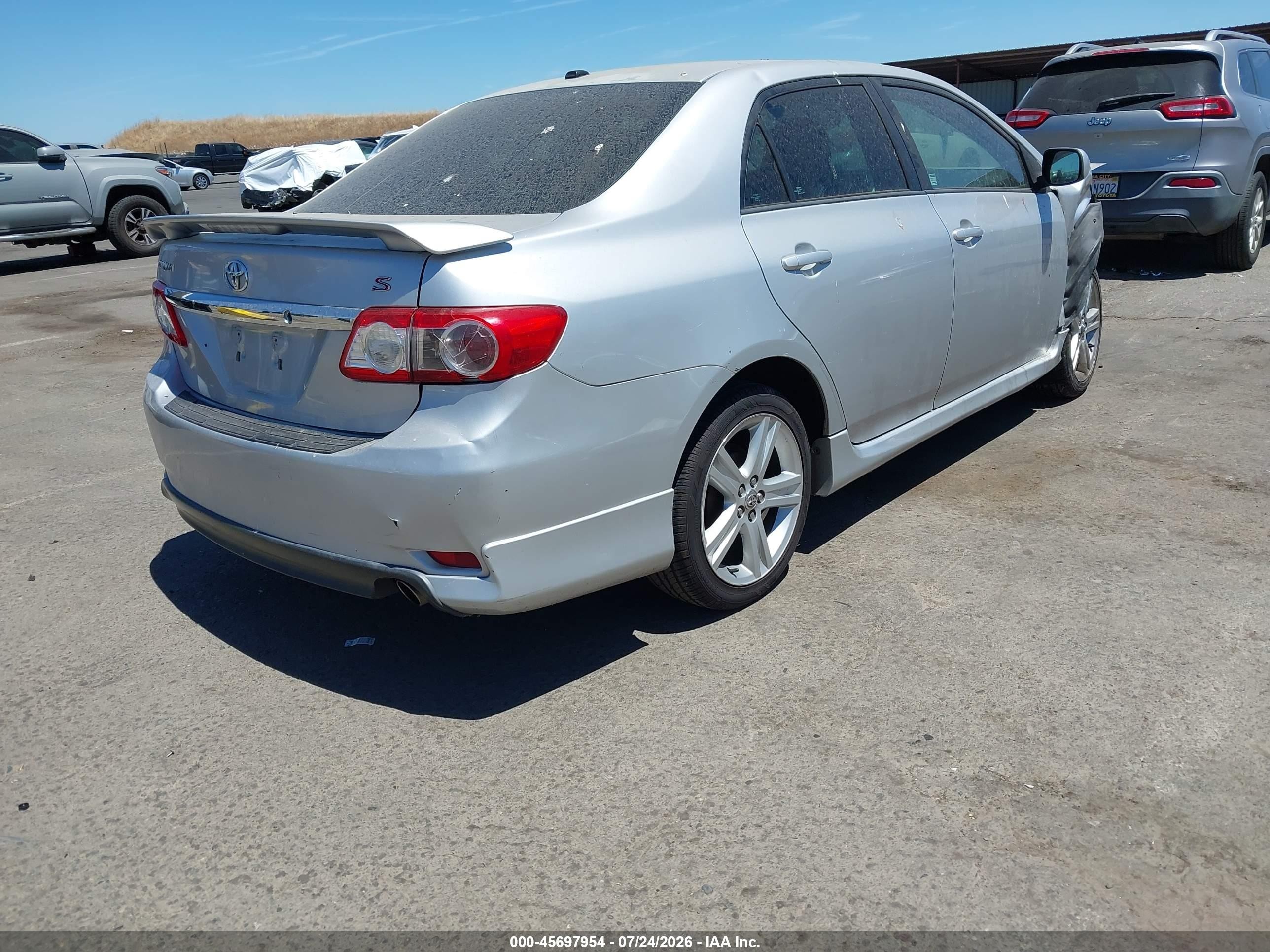 2013 Toyota Corolla S Silver vin: 5YFBU4EE8DP174886