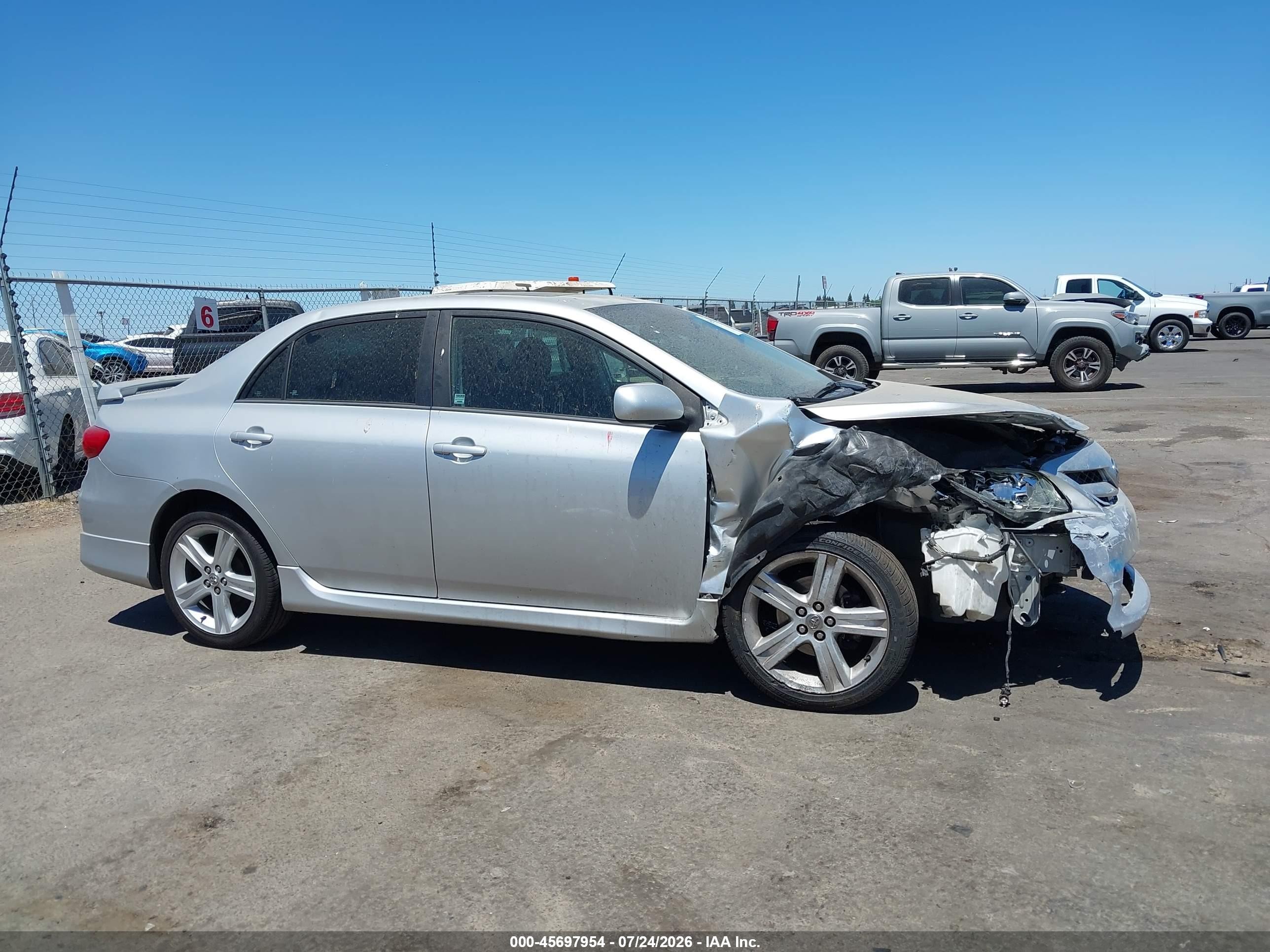 2013 Toyota Corolla S Silver vin: 5YFBU4EE8DP174886
