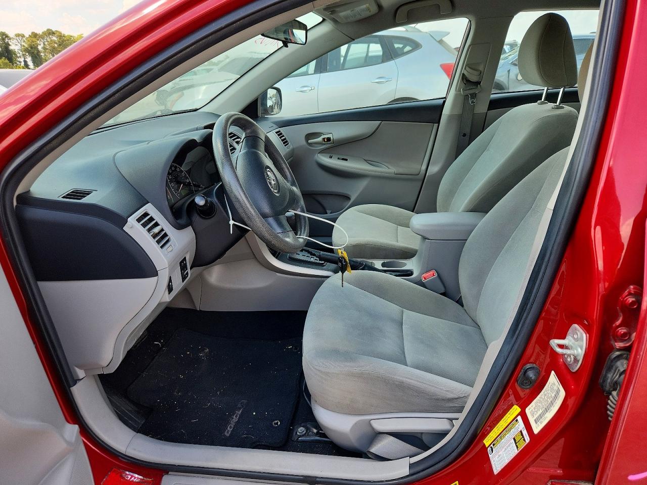 2013 Toyota Corolla Red vin: 5YFBU4EE8DP177108