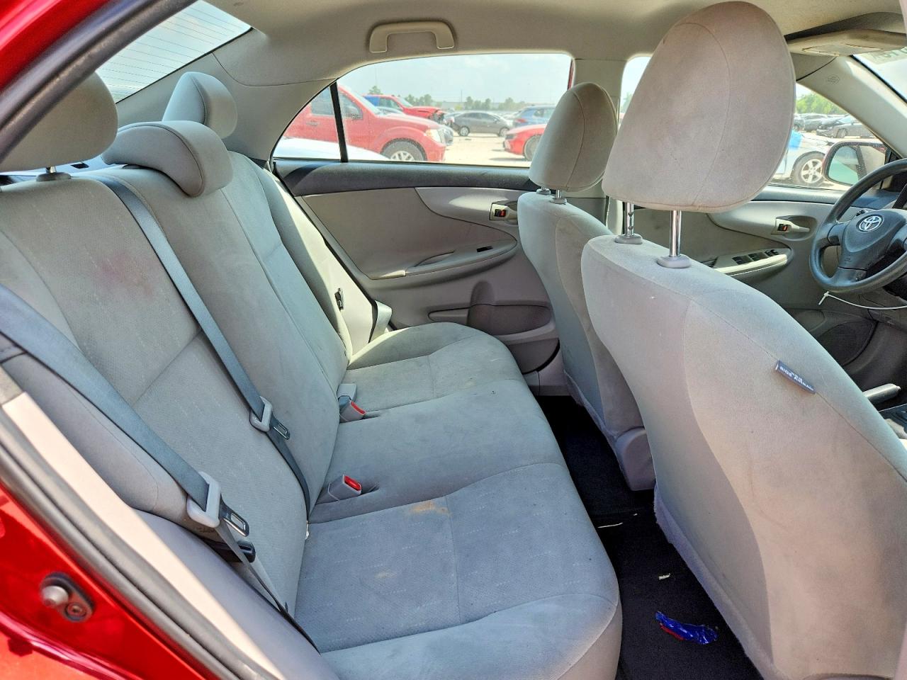 2013 Toyota Corolla Red vin: 5YFBU4EE8DP177108