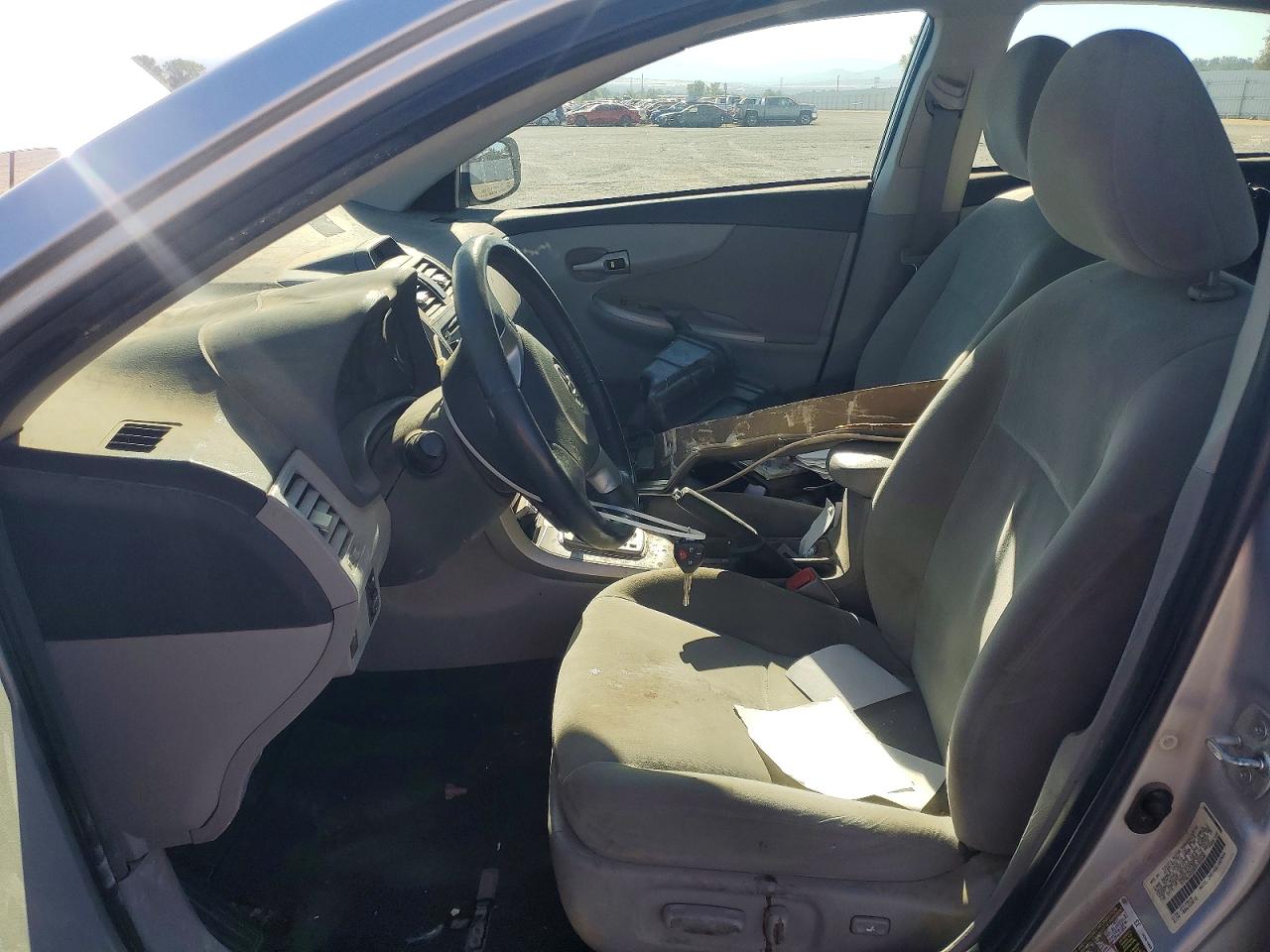 2013 Toyota Corolla Le Silver vin: 5YFBU4EE8DP182440