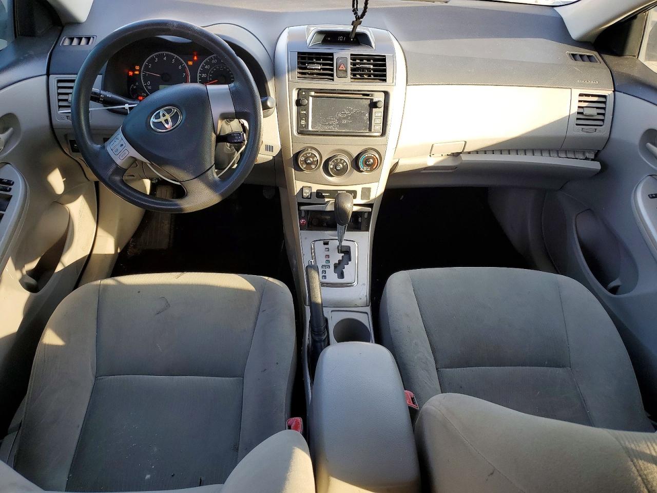 2013 Toyota Corolla Le Gray vin: 5YFBU4EE8DP183247