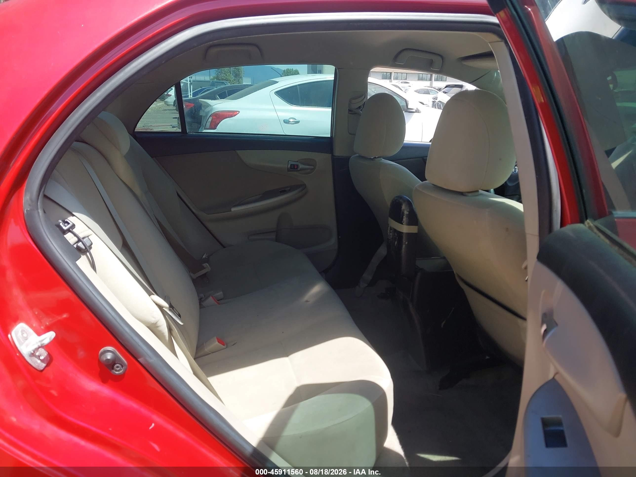 2013 Toyota Corolla Le Red vin: 5YFBU4EE8DP184592