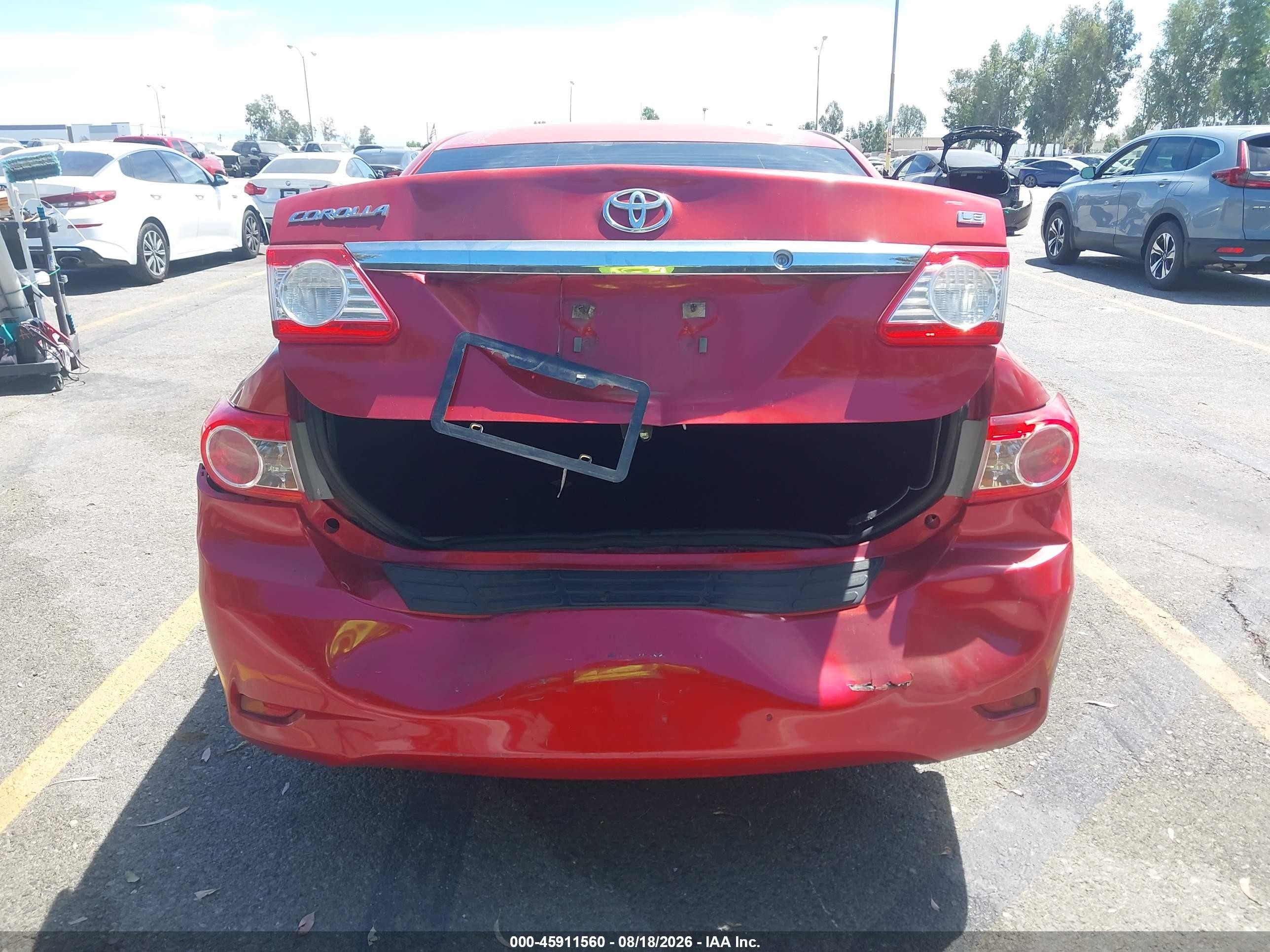 2013 Toyota Corolla Le Red vin: 5YFBU4EE8DP184592
