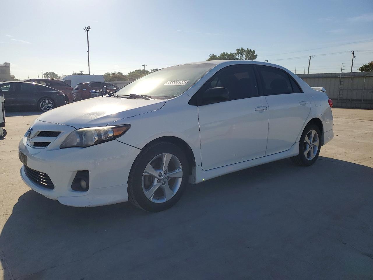 2013 Toyota Corolla S White vin: 5YFBU4EE8DP184687