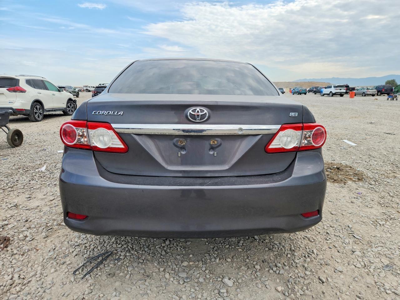 2013 Toyota Corolla Le Gray vin: 5YFBU4EE8DP201259