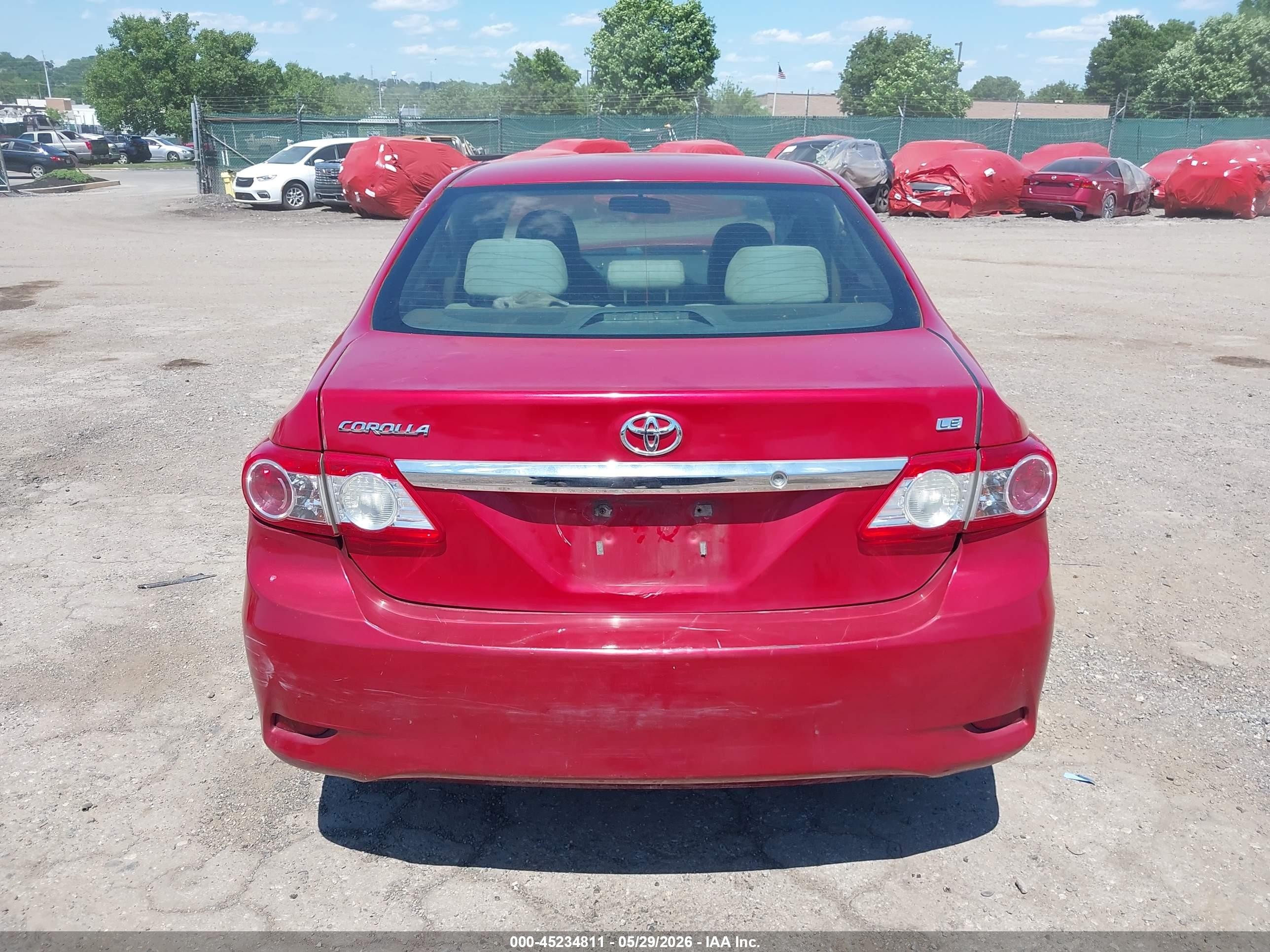 2013 Toyota Corolla Le Red vin: 5YFBU4EE8DP202847