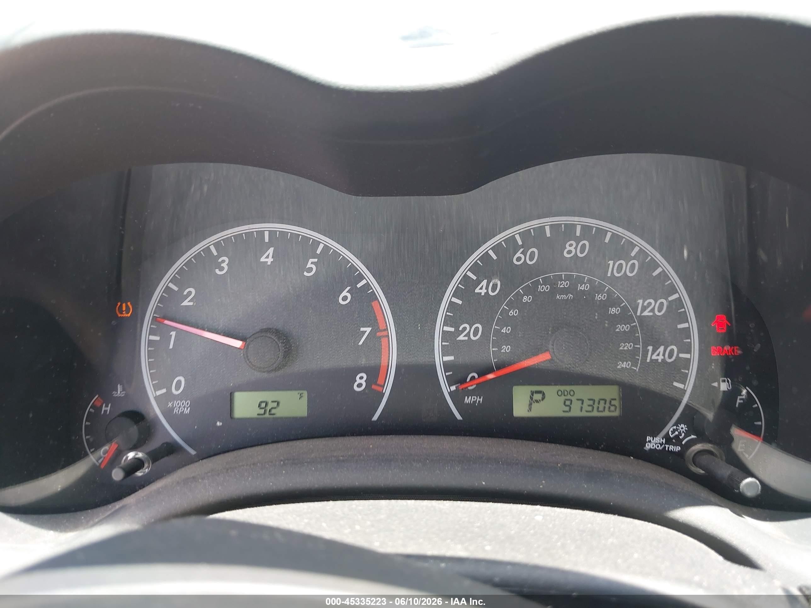 2013 Toyota Corolla Le Silver vin: 5YFBU4EE8DP220054