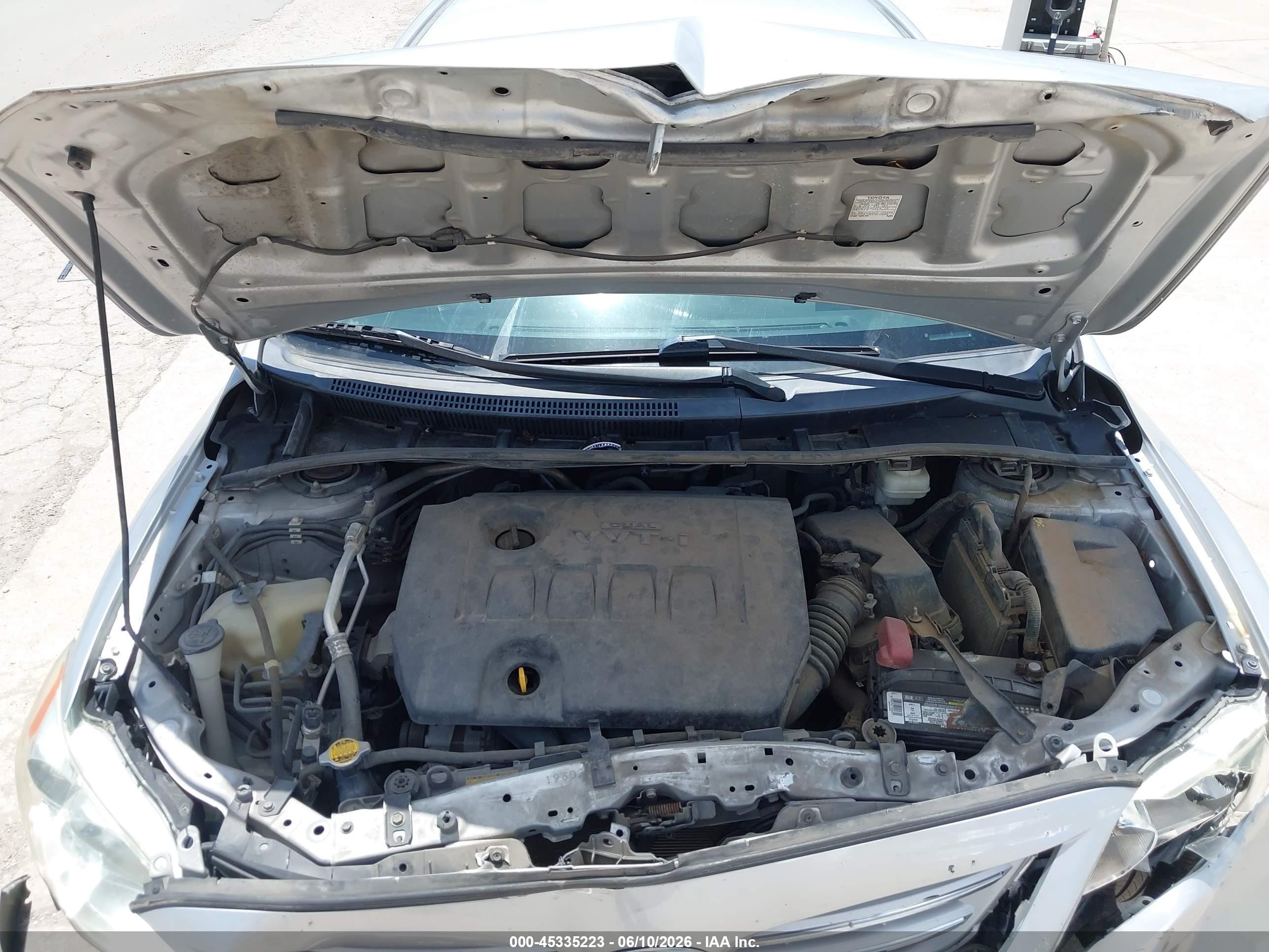 2013 Toyota Corolla Le Silver vin: 5YFBU4EE8DP220054