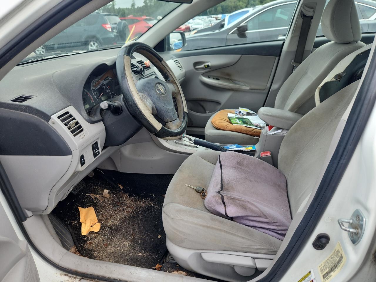 2012 Toyota Corolla Le White vin: 5YFBU4EE9CP008987