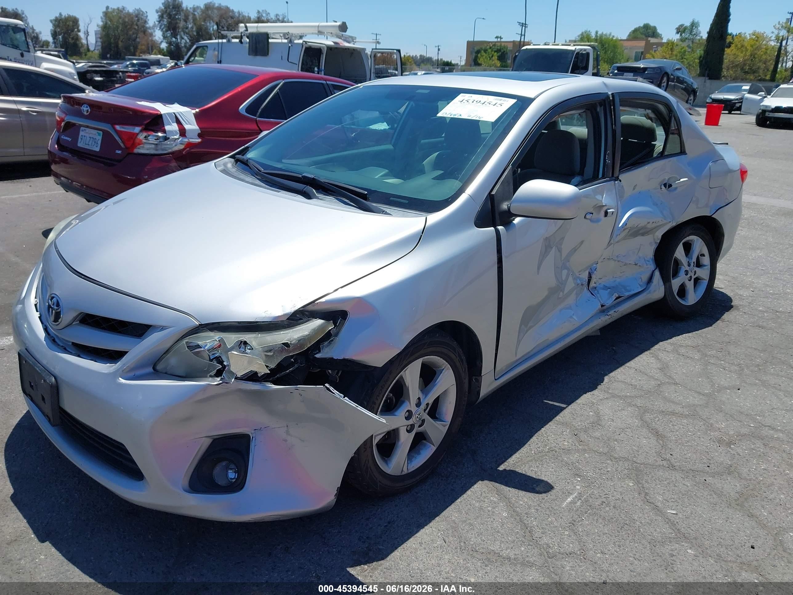2012 Toyota Corolla Le Silver vin: 5YFBU4EE9CP014854