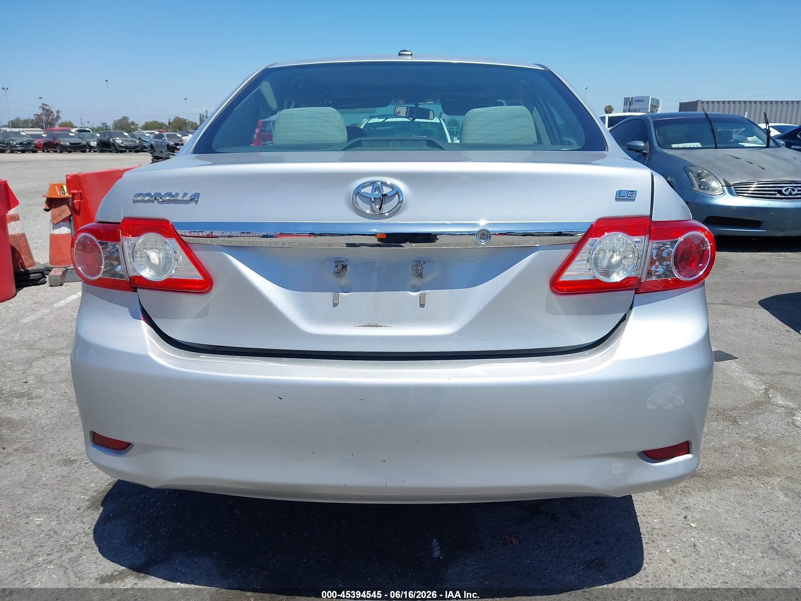 2012 Toyota Corolla Le Silver vin: 5YFBU4EE9CP014854