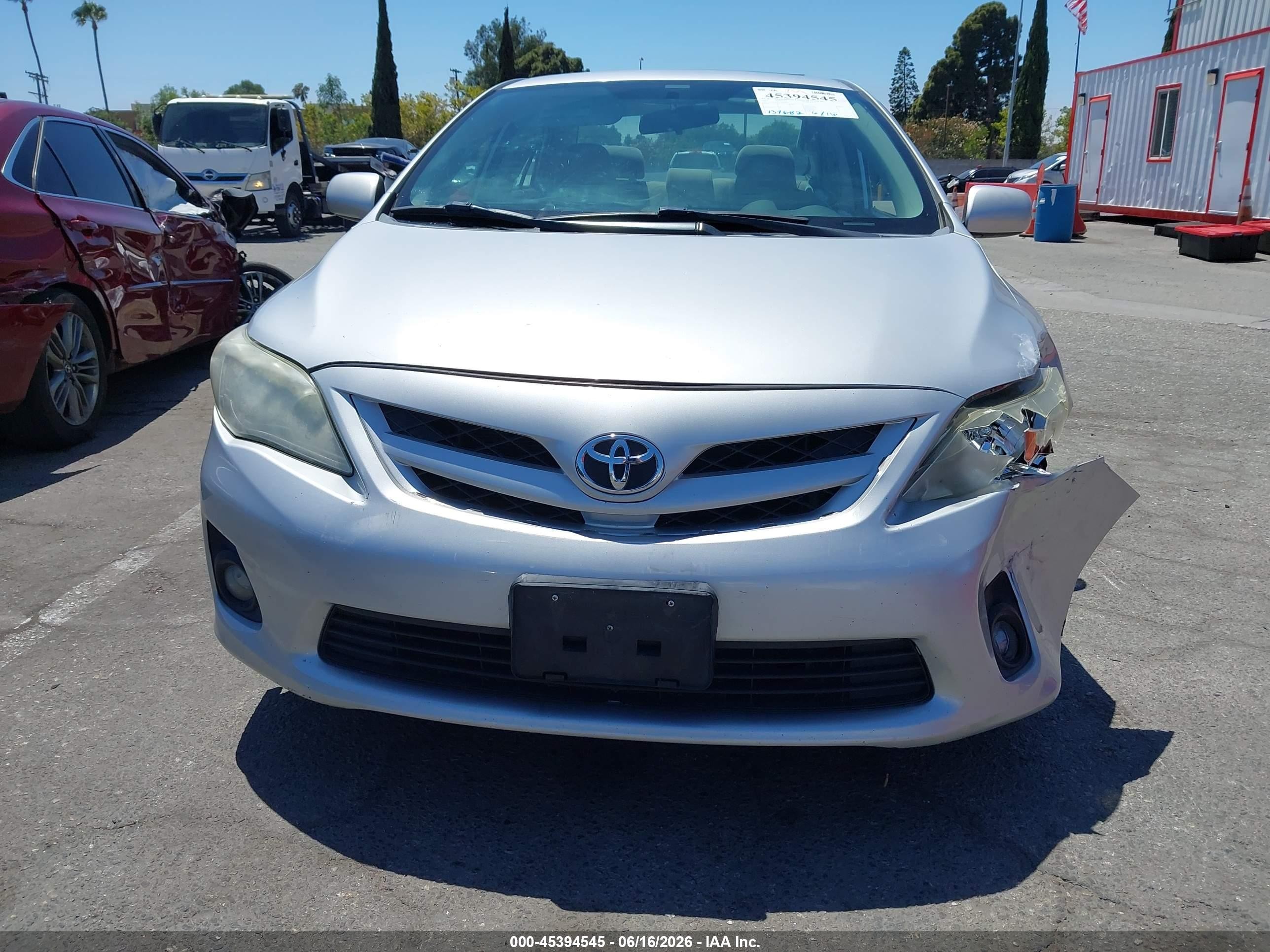 2012 Toyota Corolla Le Silver vin: 5YFBU4EE9CP014854