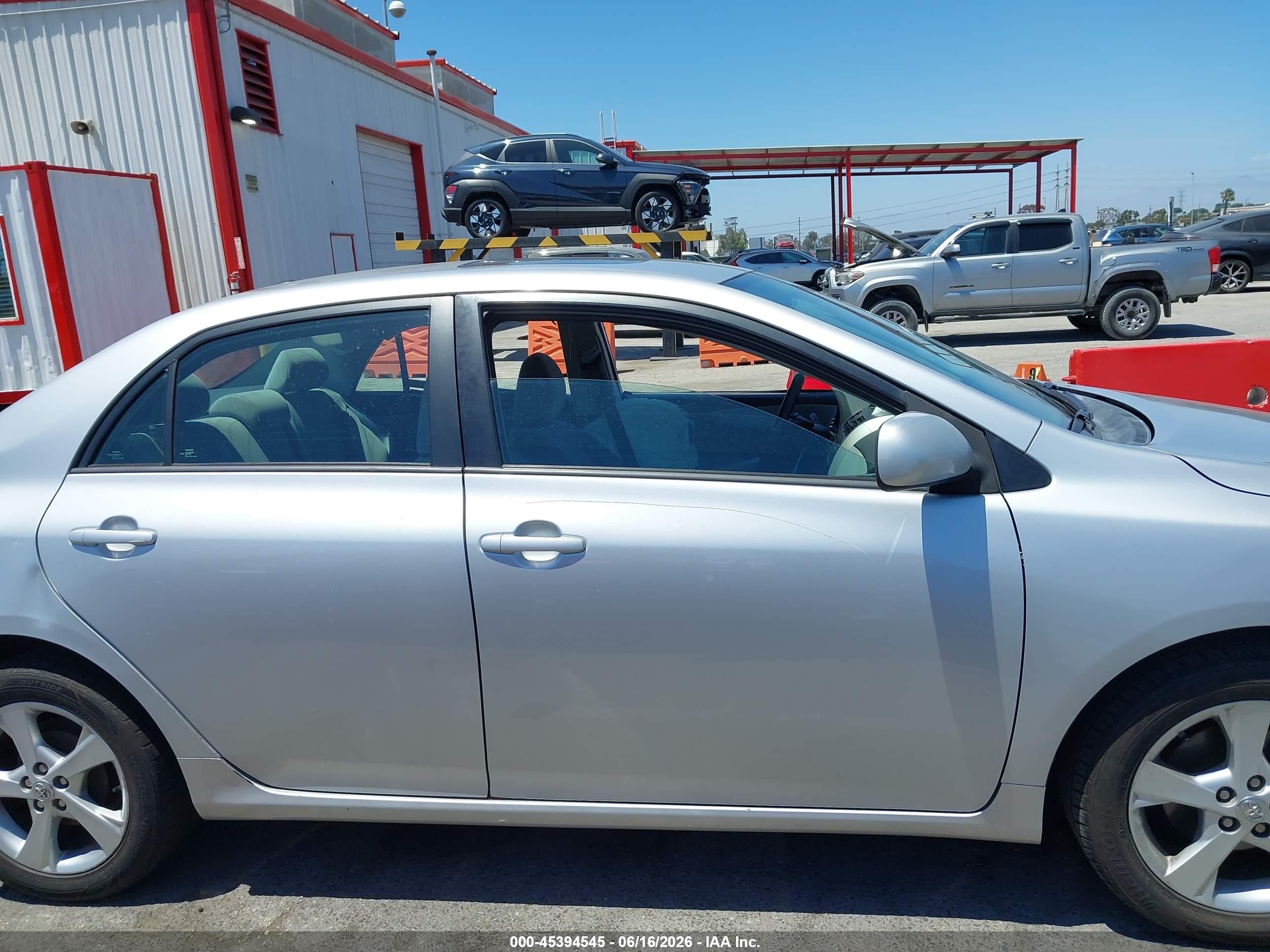 2012 Toyota Corolla Le Silver vin: 5YFBU4EE9CP014854