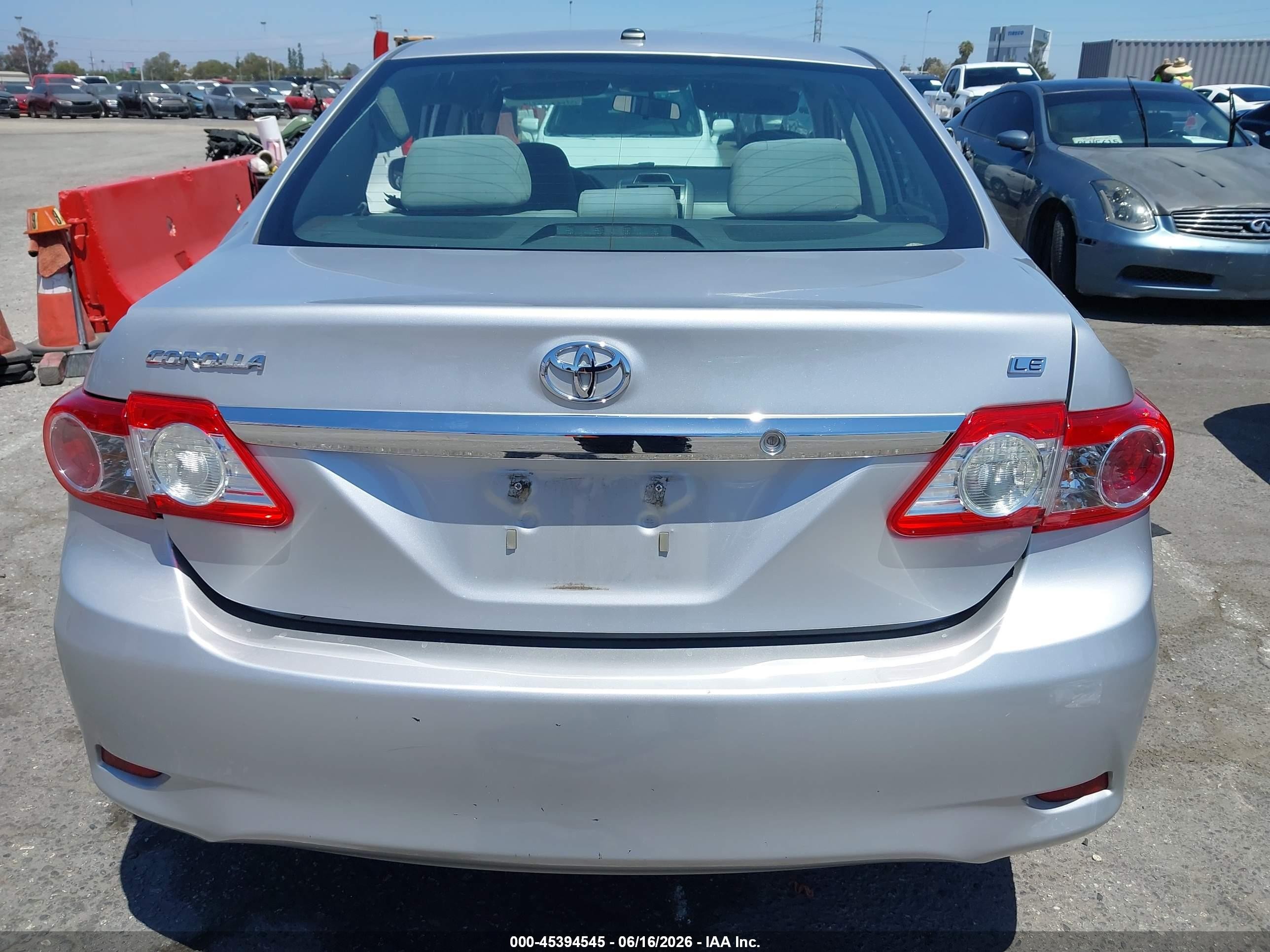 2012 Toyota Corolla Le Silver vin: 5YFBU4EE9CP014854