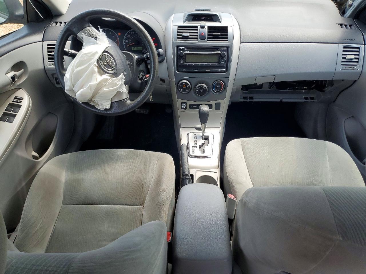 2012 Toyota Corolla Le Silver vin: 5YFBU4EE9CP028365