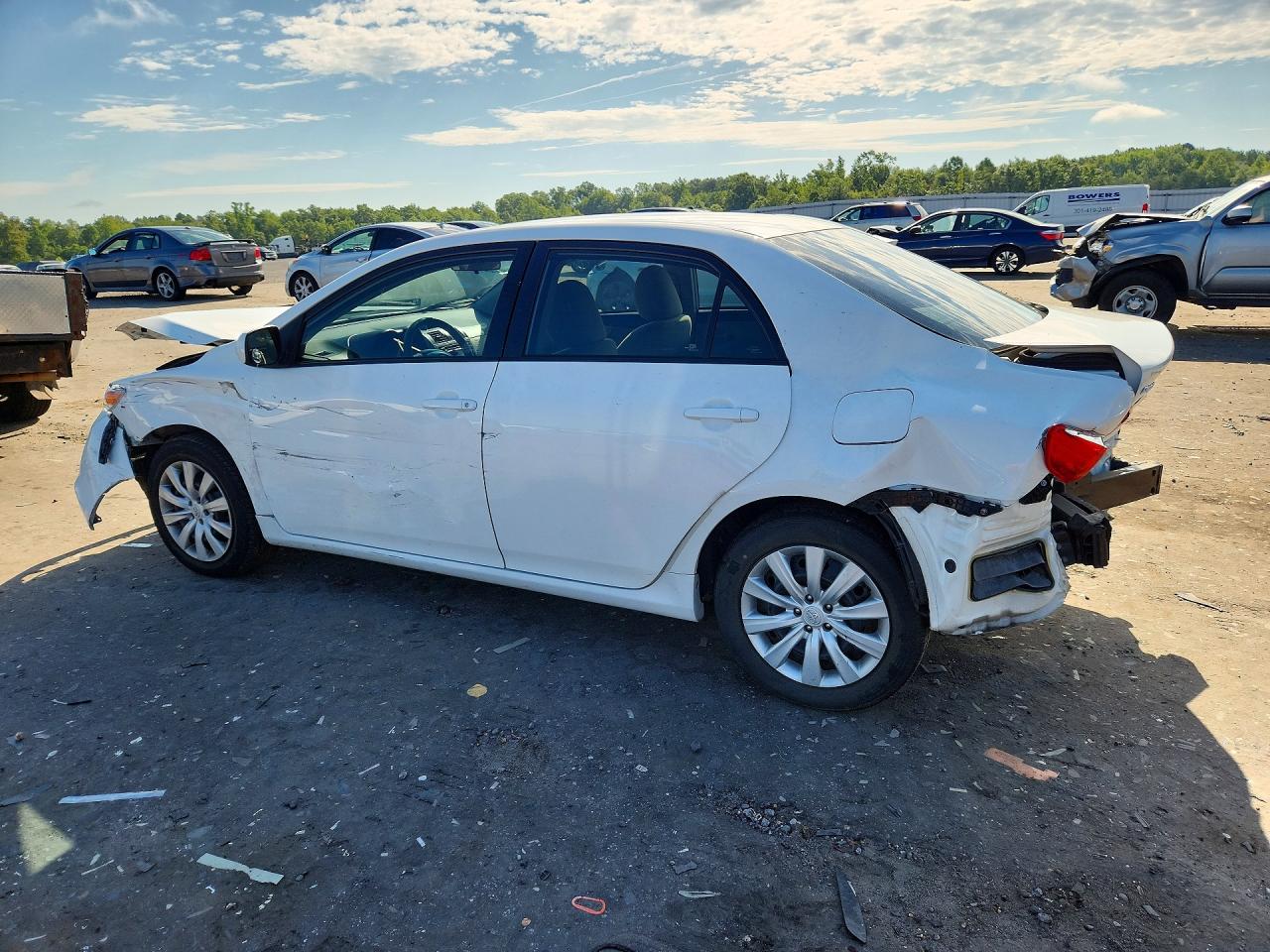 2012 Toyota Corolla Le White vin: 5YFBU4EE9CP038667