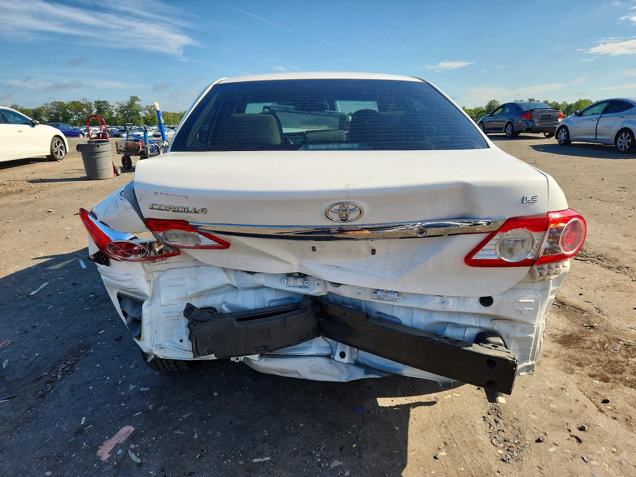 2012 Toyota Corolla Le White vin: 5YFBU4EE9CP038667