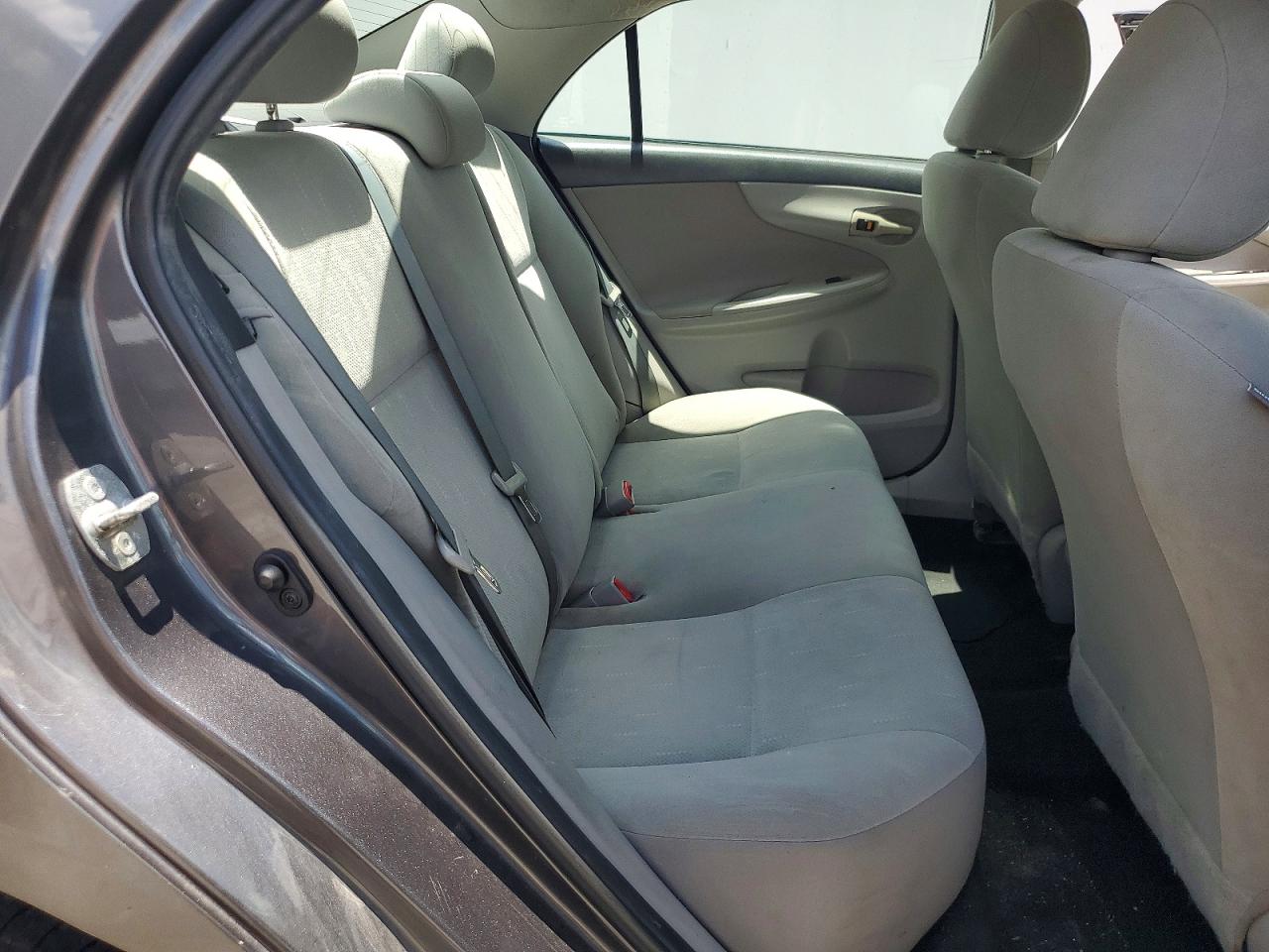 2013 Toyota Corolla L Gray vin: 5YFBU4EE9DP075607