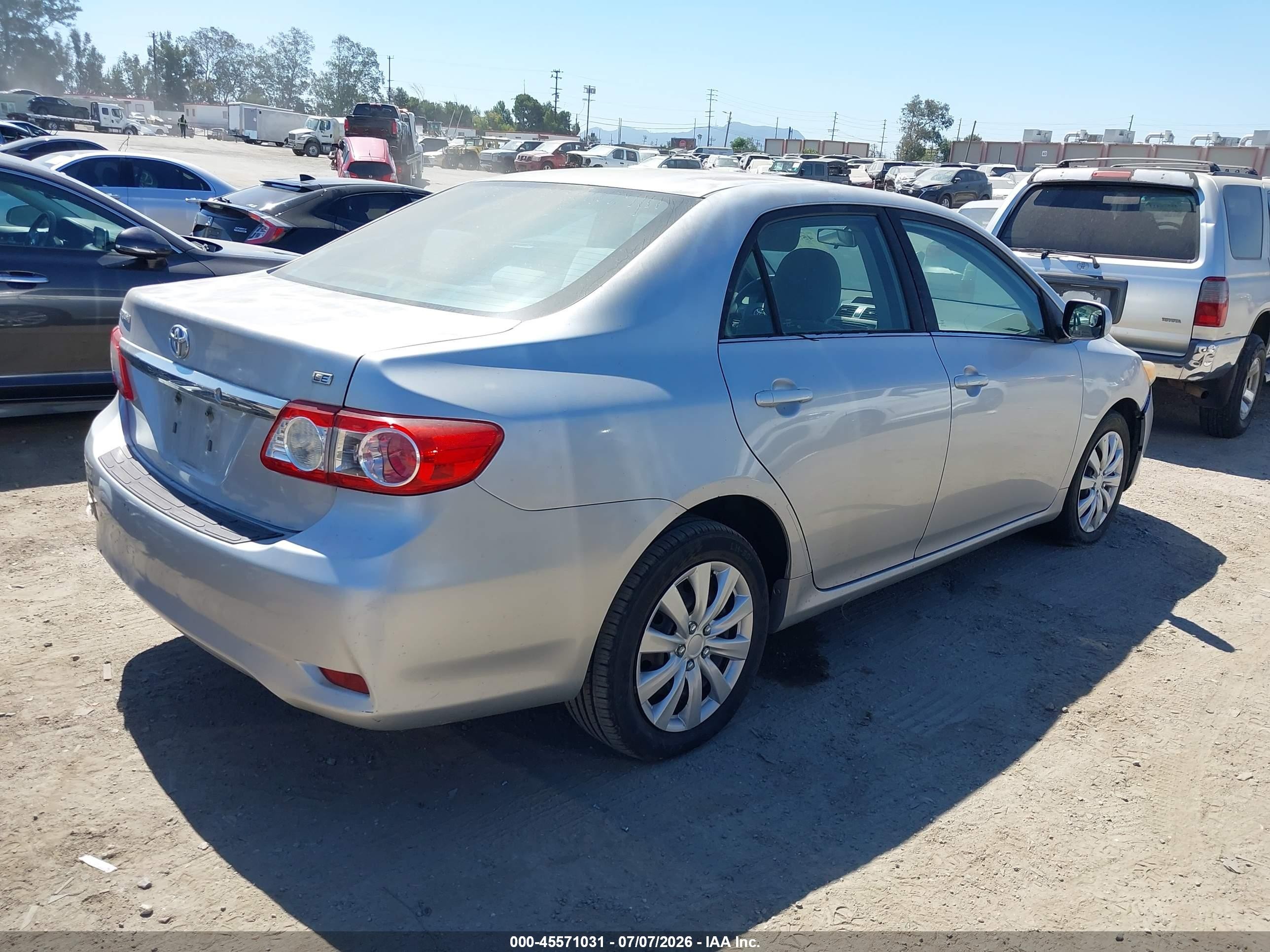 2013 Toyota Corolla Le Silver vin: 5YFBU4EE9DP080581