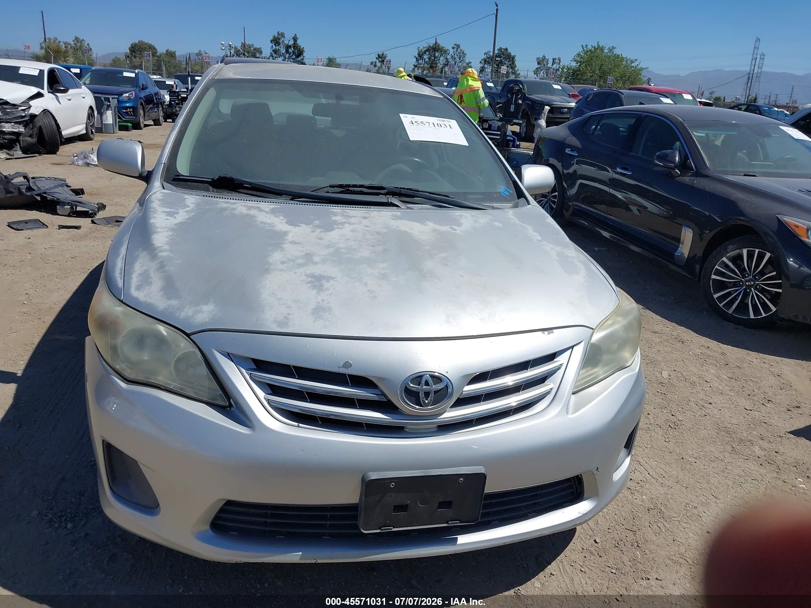 2013 Toyota Corolla Le Silver vin: 5YFBU4EE9DP080581