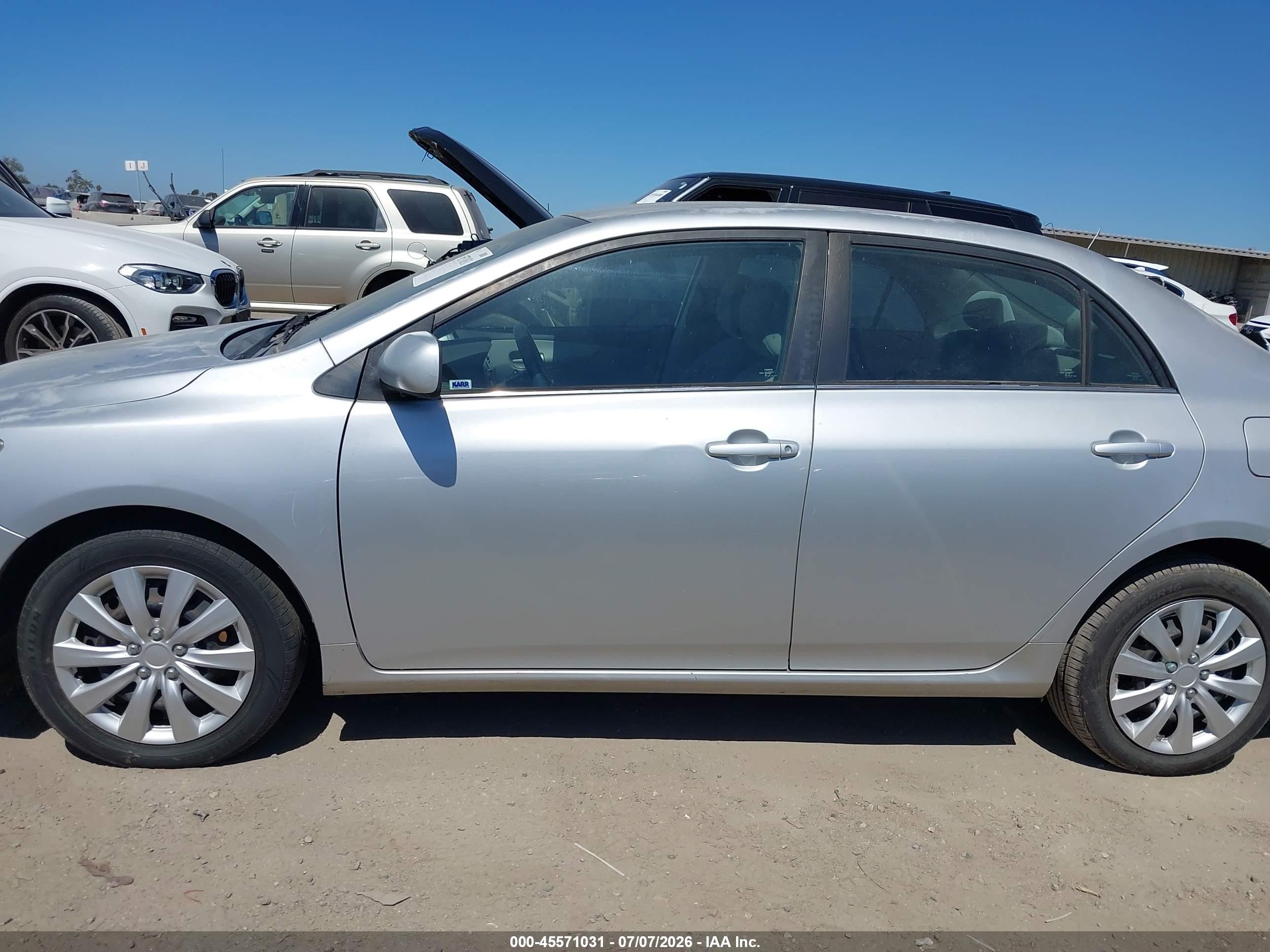 2013 Toyota Corolla Le Silver vin: 5YFBU4EE9DP080581