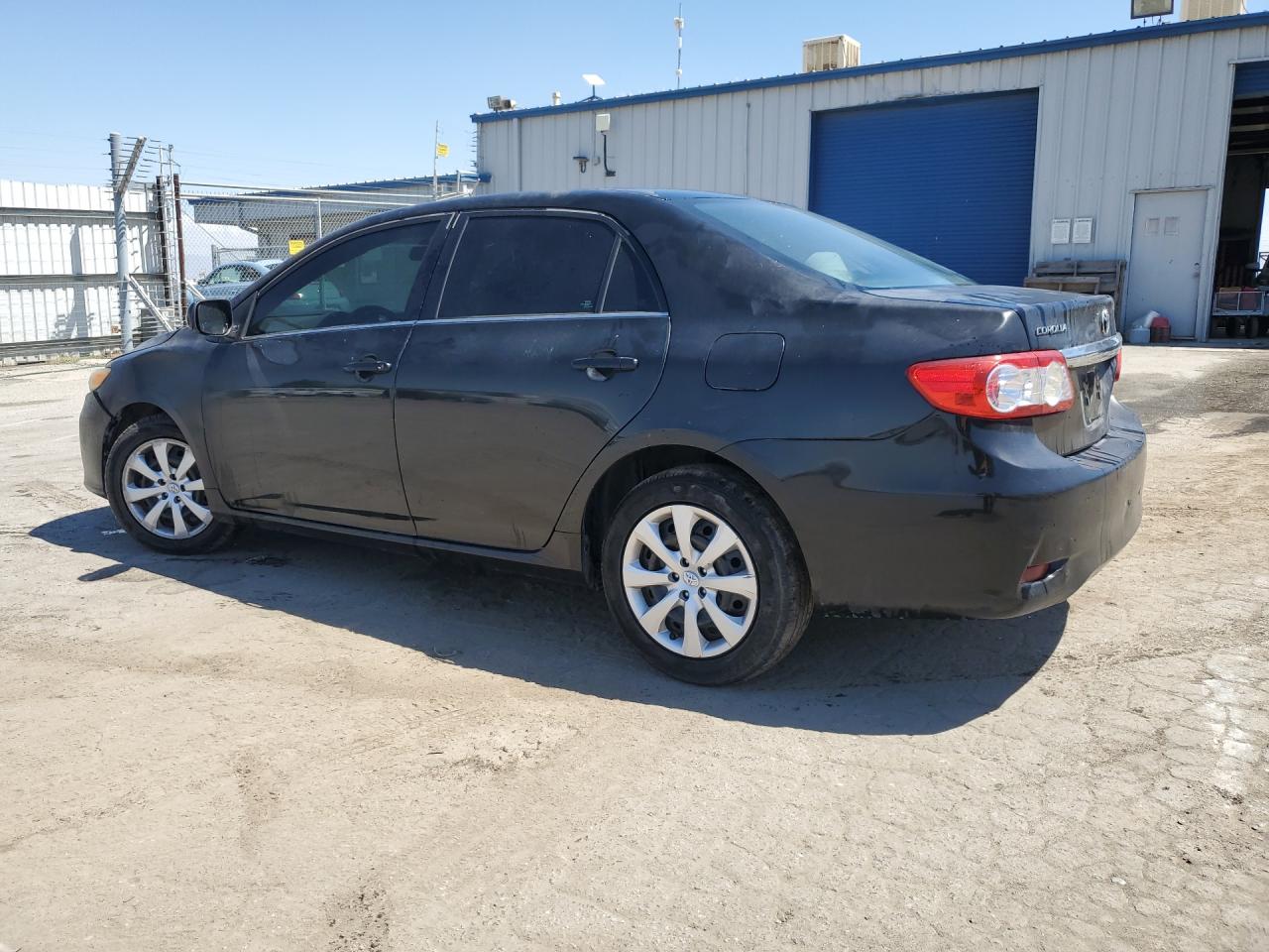 2013 Toyota Corolla Le Black vin: 5YFBU4EE9DP086736 Damage: Rear Bumper, Dent(S) W/ Paint Dmg, 1 To 2 Inches