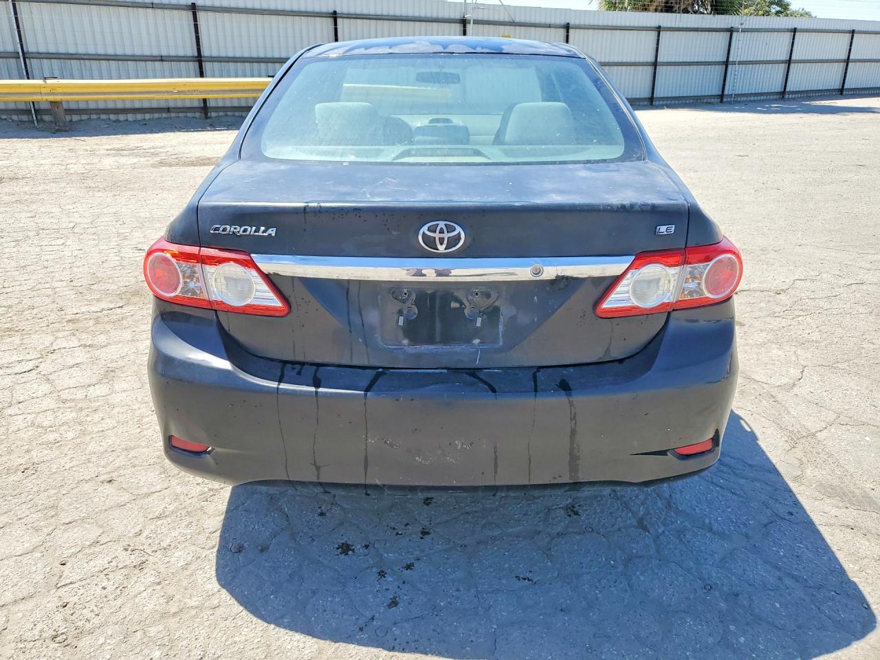 2013 Toyota Corolla Le Black vin: 5YFBU4EE9DP086736