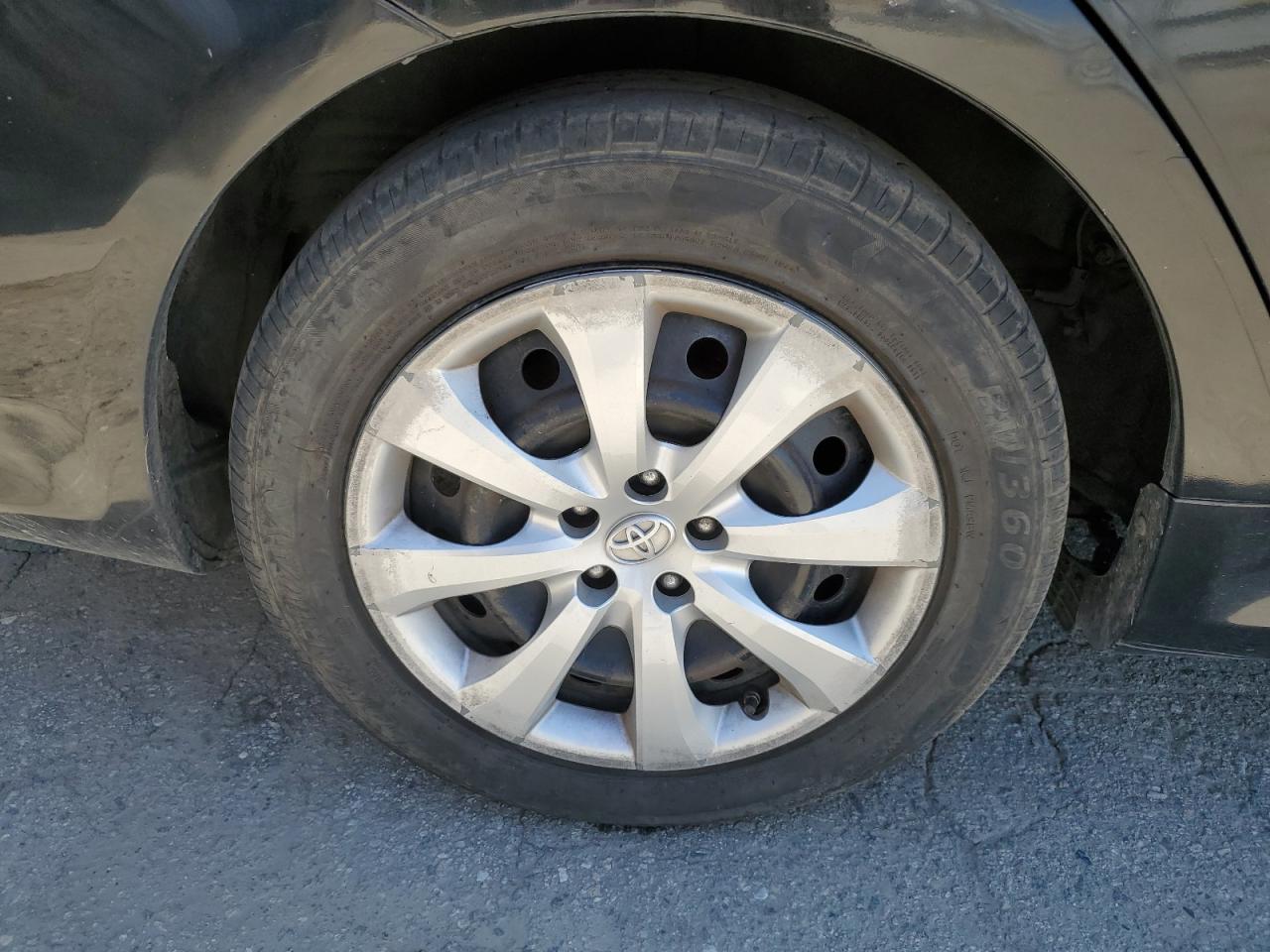 2013 Toyota Corolla Le Black vin: 5YFBU4EE9DP086736 Damage: Right Rear Wheel Cover, Curb Rash, > 12 Inches