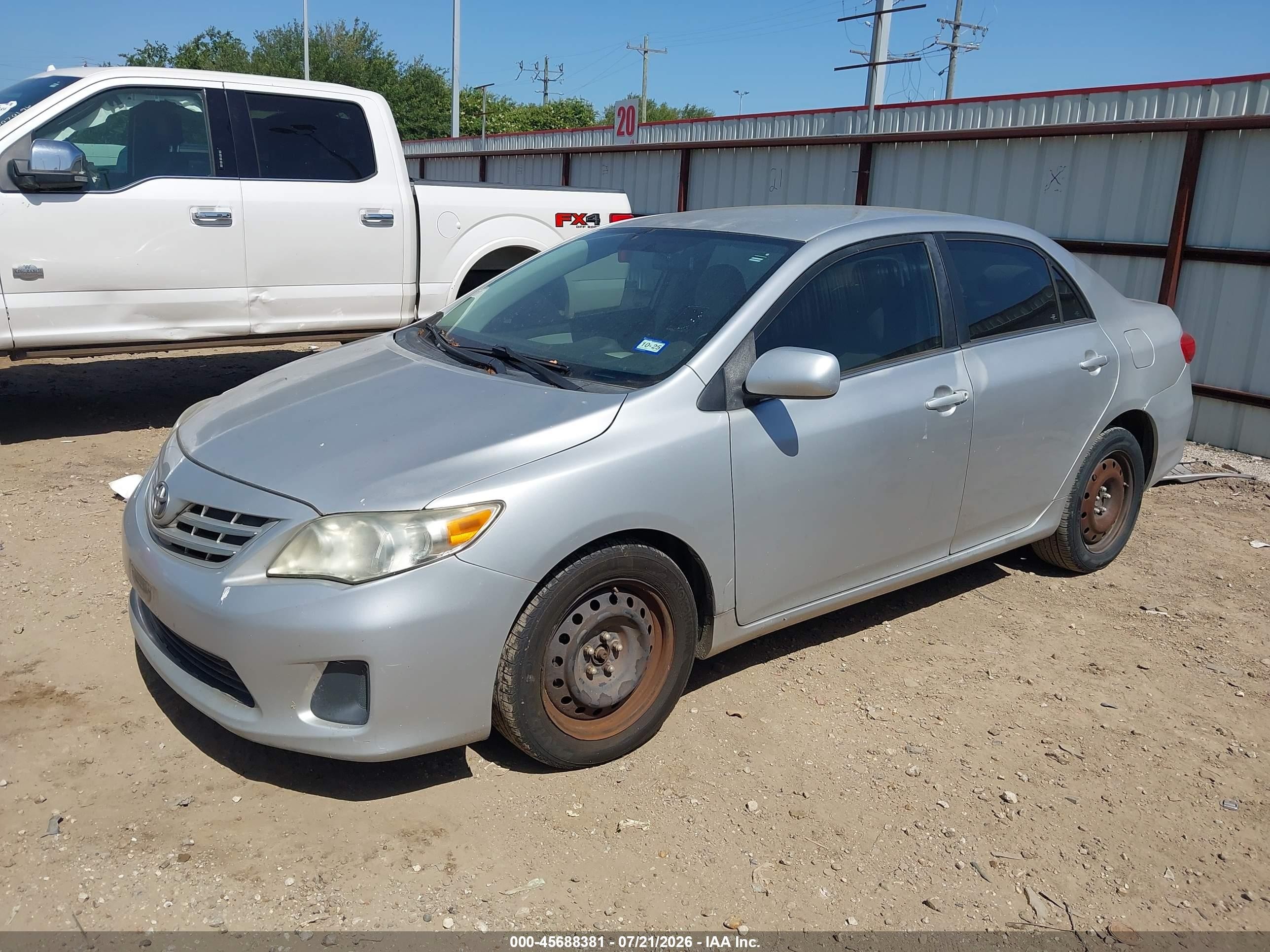 2013 Toyota Corolla Le Silver vin: 5YFBU4EE9DP093511